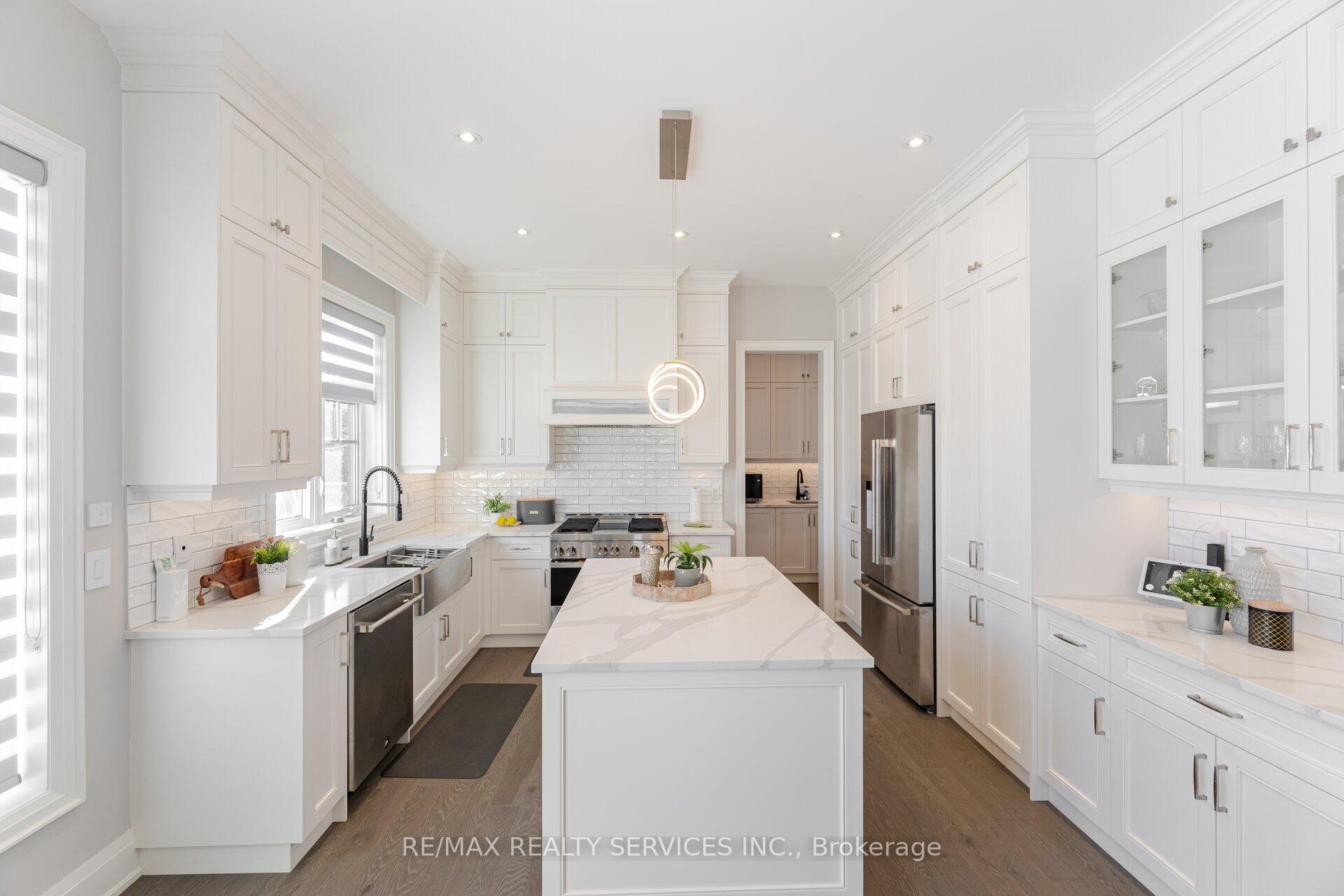 Photo 28 of 27 Endless Circle, Vaughan, Kleinburg — HOMEH
