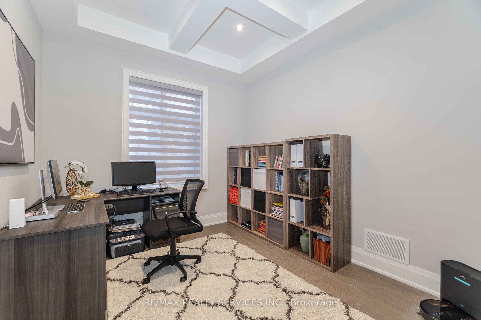 Photo 12 of 27 Endless Circle, Vaughan, Kleinburg — HOMEH