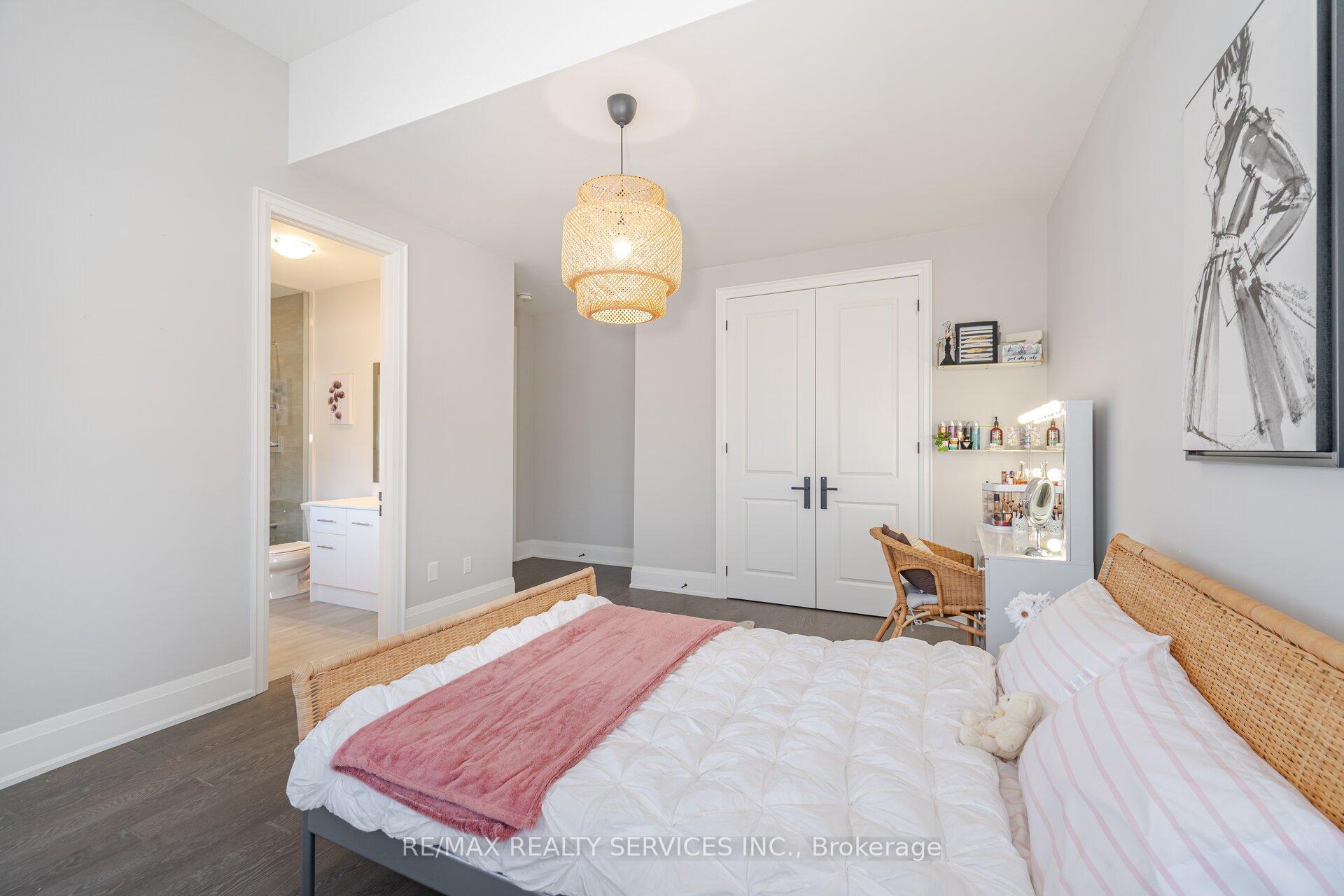 Photo 38 of 27 Endless Circle, Vaughan, Kleinburg — HOMEH