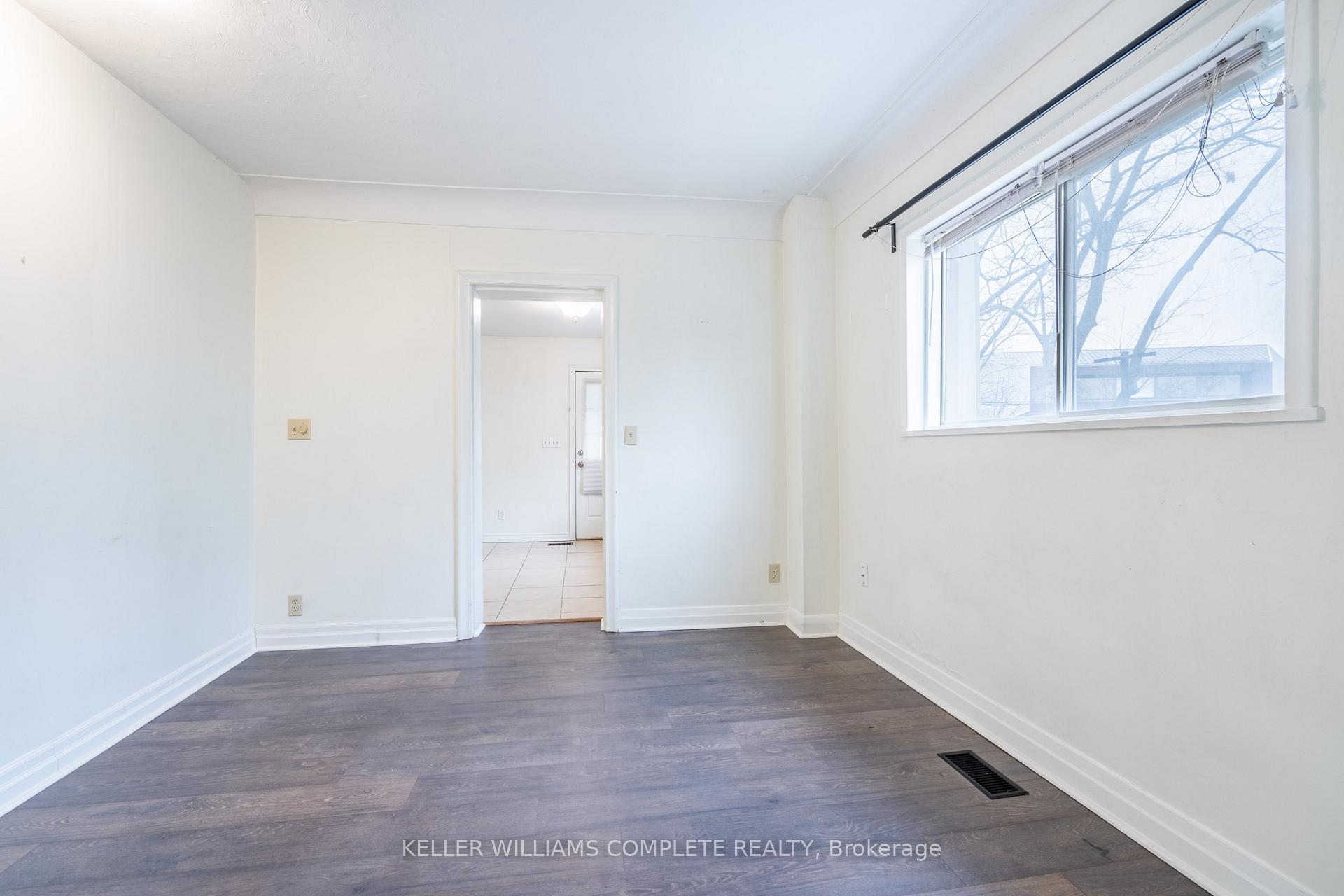 Photo 9 of 149 Strathcona Avenue N, Hamilton, Strathcona — HOMEH