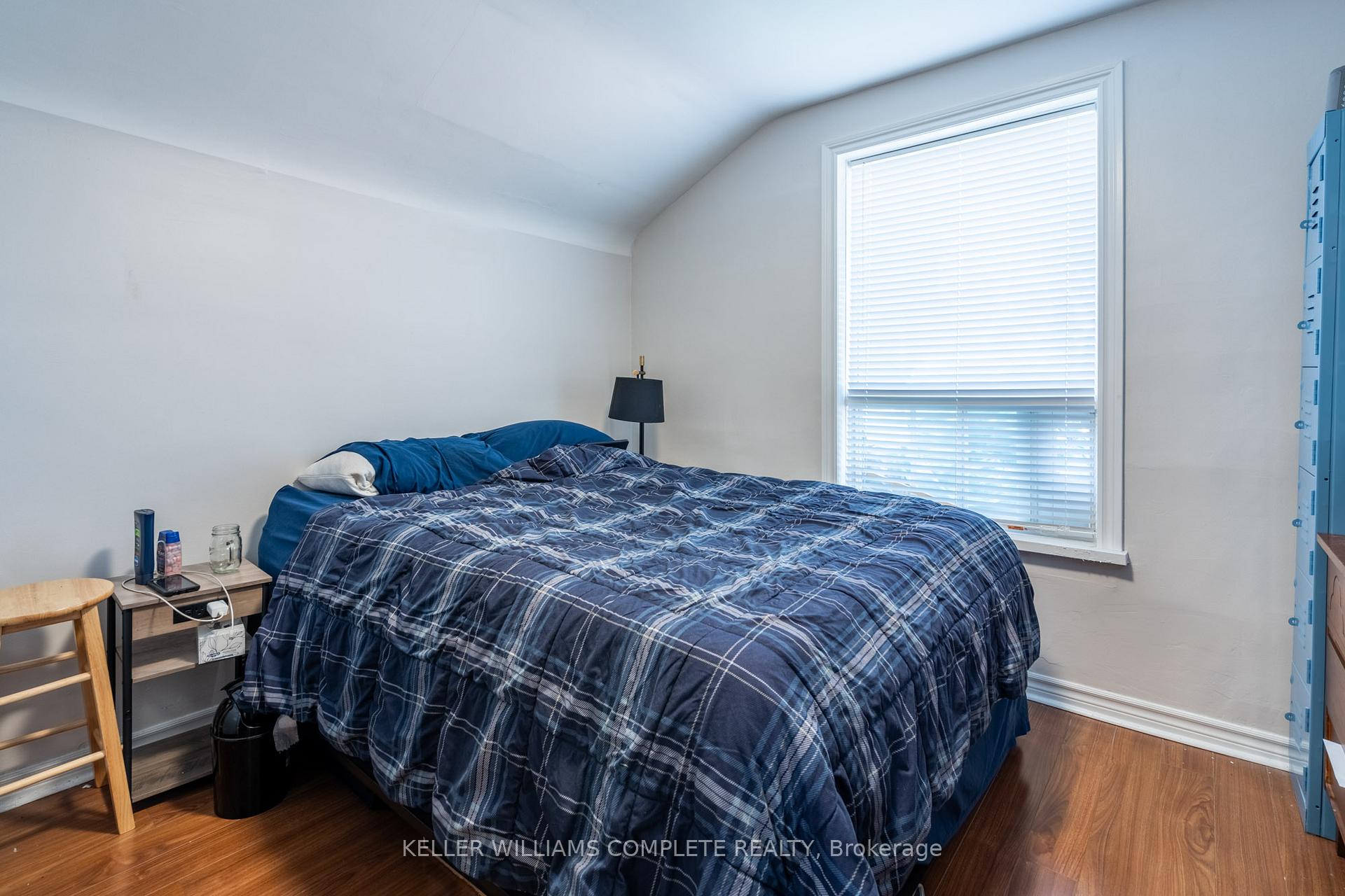 Photo 7 of 149 Strathcona Avenue N, Hamilton, Strathcona — HOMEH