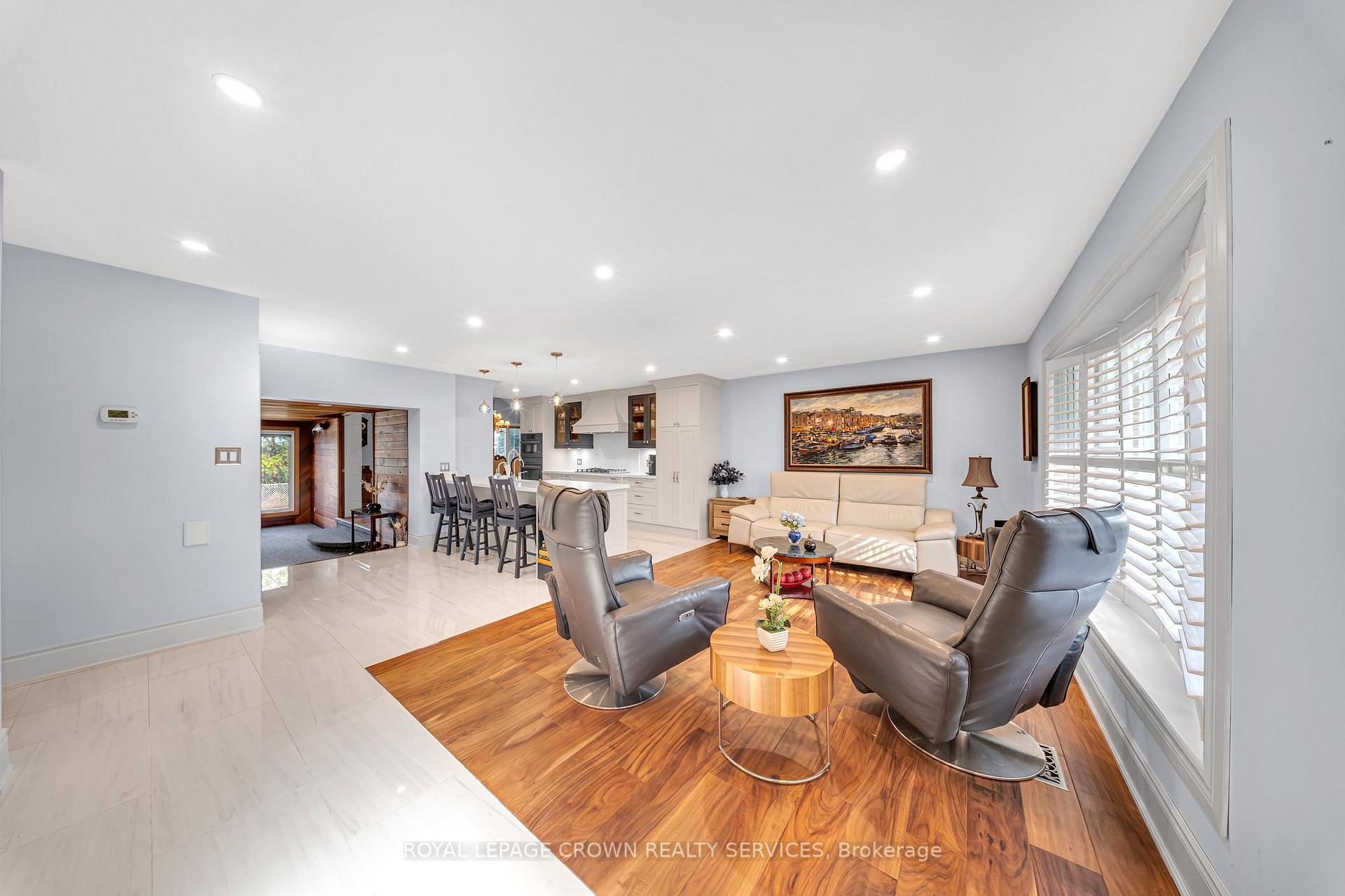 Photo 2 of 7 Woodland Drive, Cambridge — HOMEH