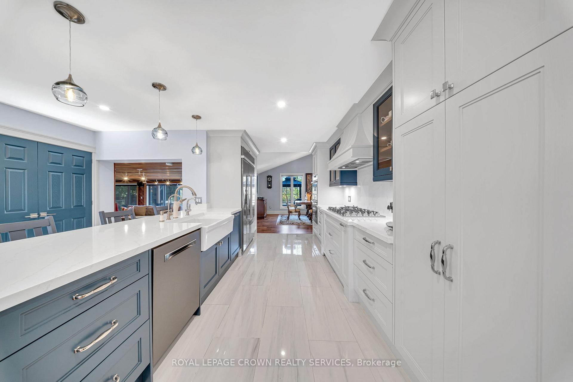 Photo 3 of 7 Woodland Drive, Cambridge — HOMEH