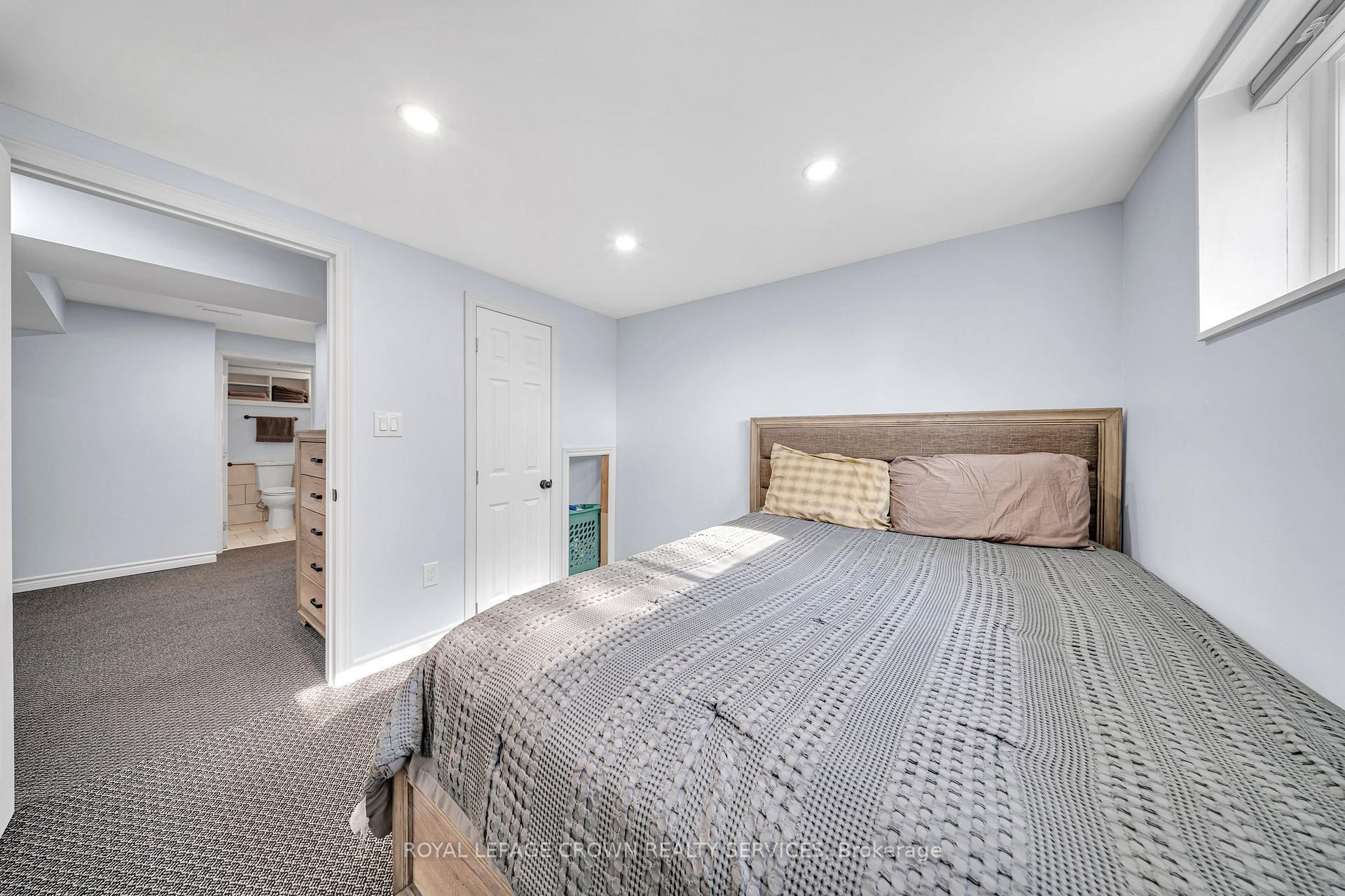 Photo 11 of 7 Woodland Drive, Cambridge — HOMEH