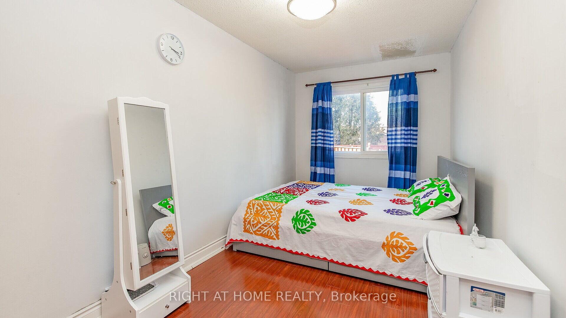 Photo 37 of 16 Holgate Court, Brampton, Heart Lake West — HOMEH