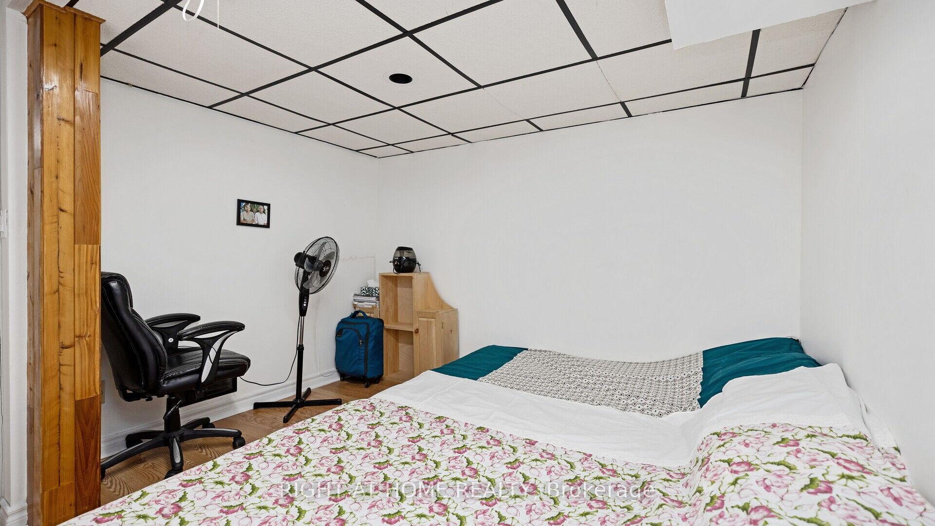 Photo 25 of 16 Holgate Court, Brampton, Heart Lake West — HOMEH