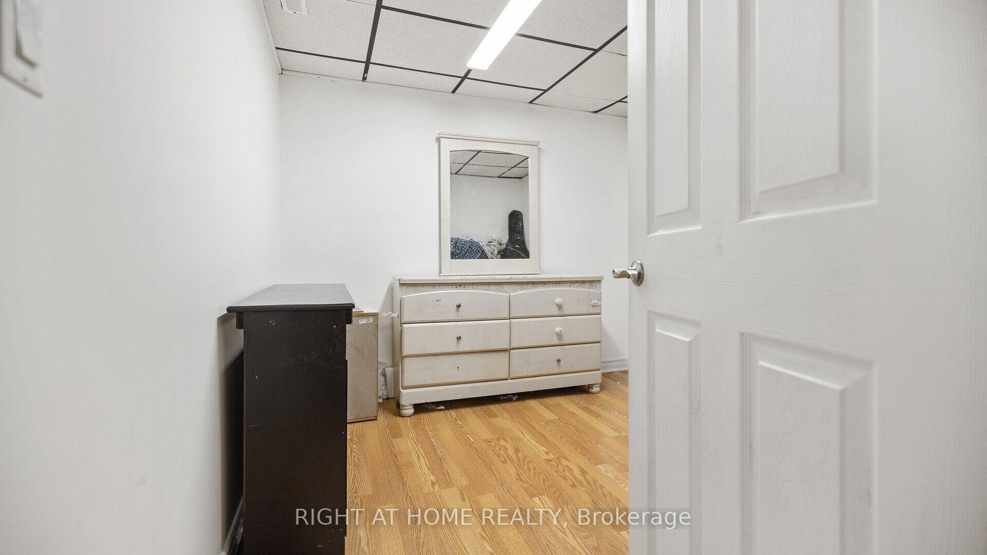 Photo 30 of 16 Holgate Court, Brampton, Heart Lake West — HOMEH