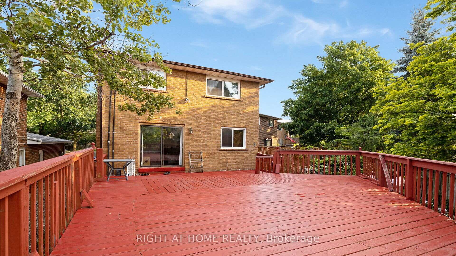 Photo 34 of 16 Holgate Court, Brampton, Heart Lake West — HOMEH