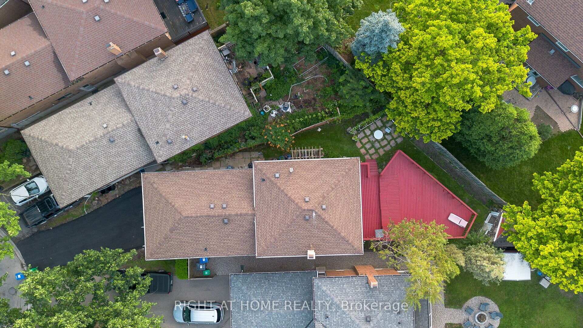 Photo 35 of 16 Holgate Court, Brampton, Heart Lake West — HOMEH