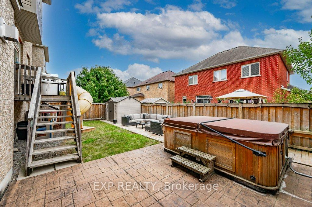 Photo 20 of 47 Steel Drive, Aurora, Bayview Northeast — HOMEH