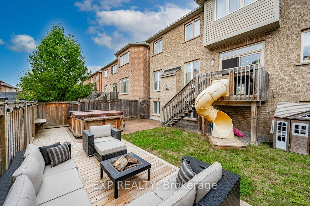 Photo 28 of 47 Steel Drive, Aurora, Bayview Northeast — HOMEH