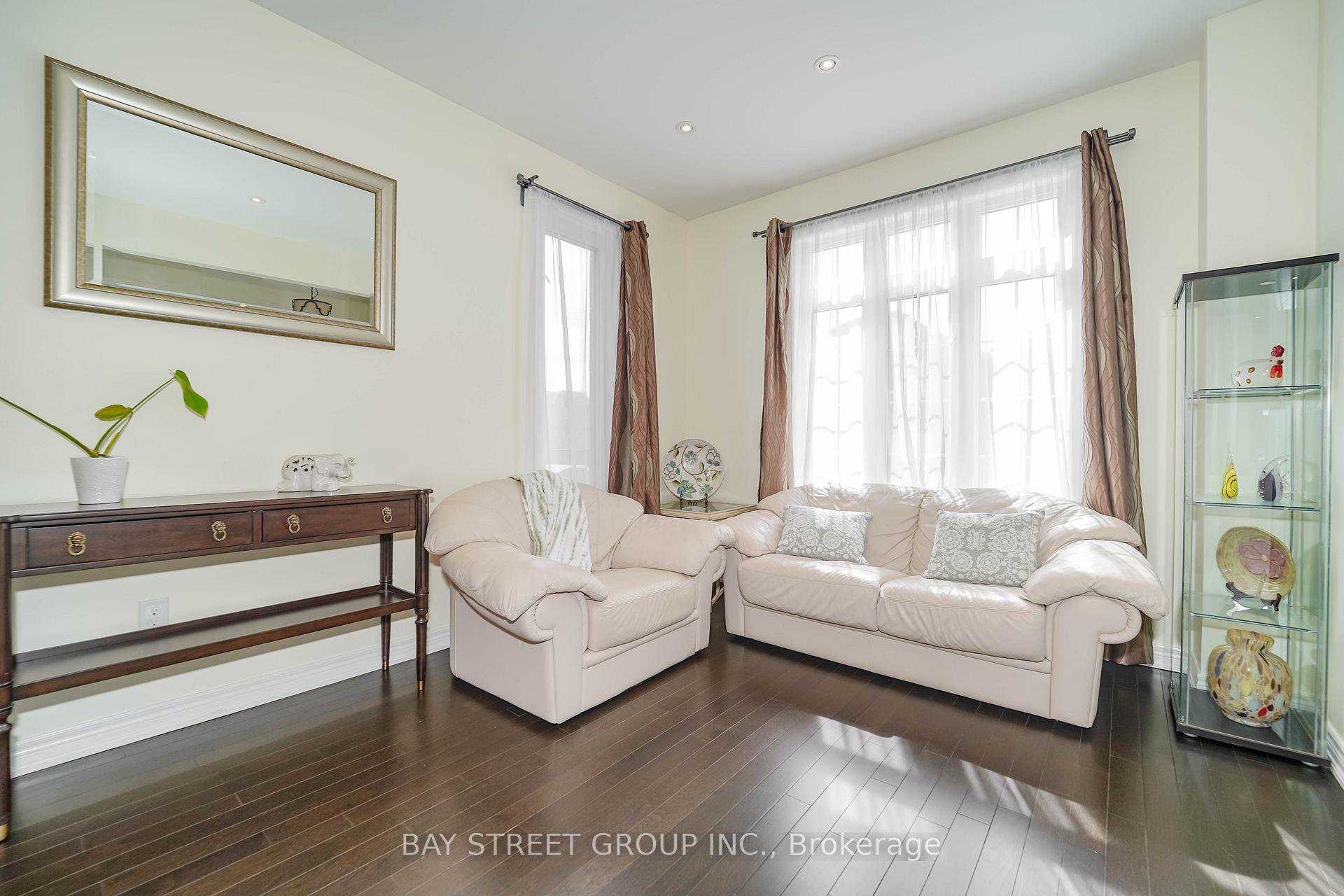 Photo 2 of 20 Windyton Avenue, Markham, Cornell — HOMEH