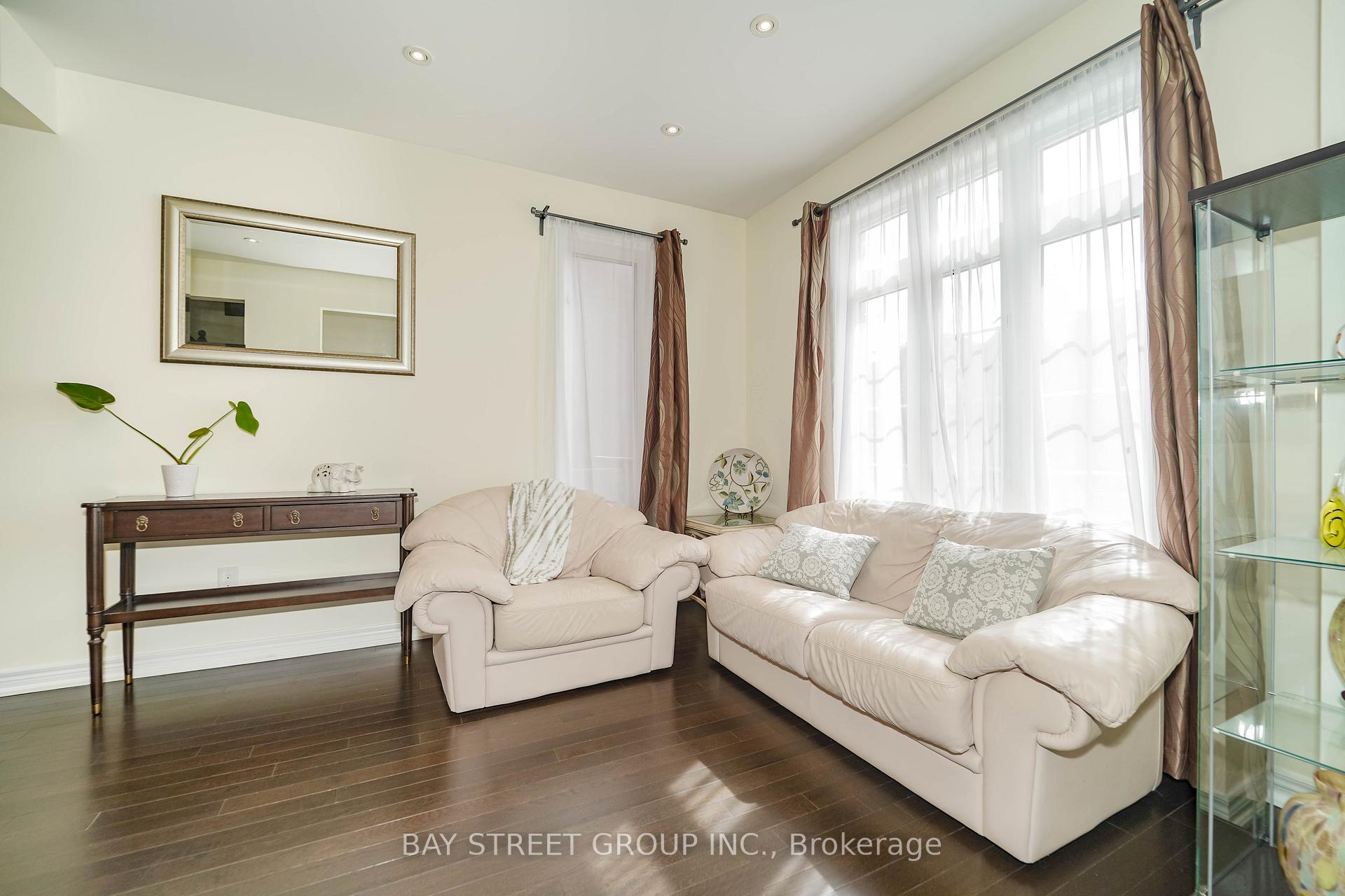 Photo 13 of 20 Windyton Avenue, Markham, Cornell — HOMEH