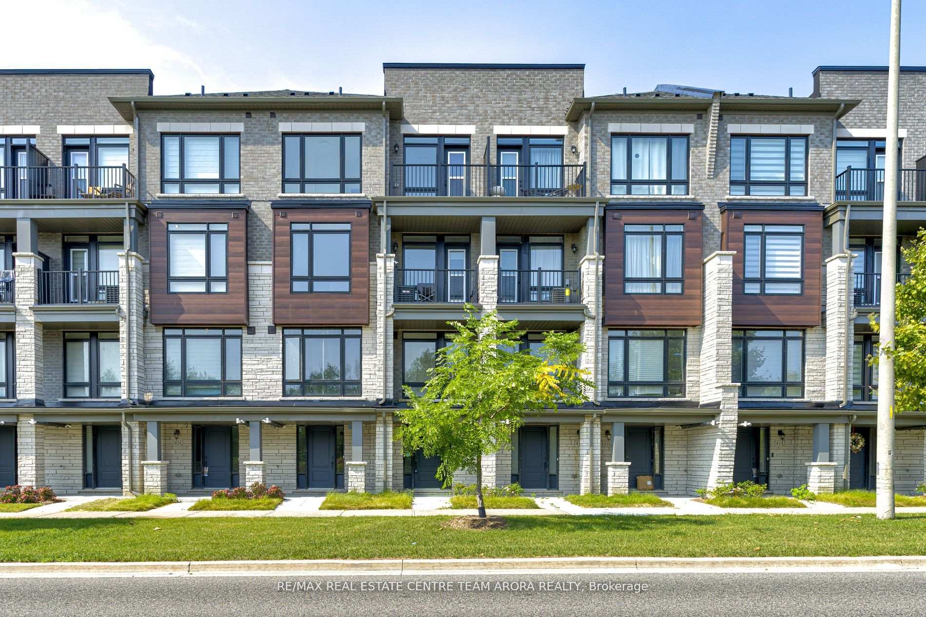 Photo 1 of 420 Salem Road S, Ajax, South East — HOMEH