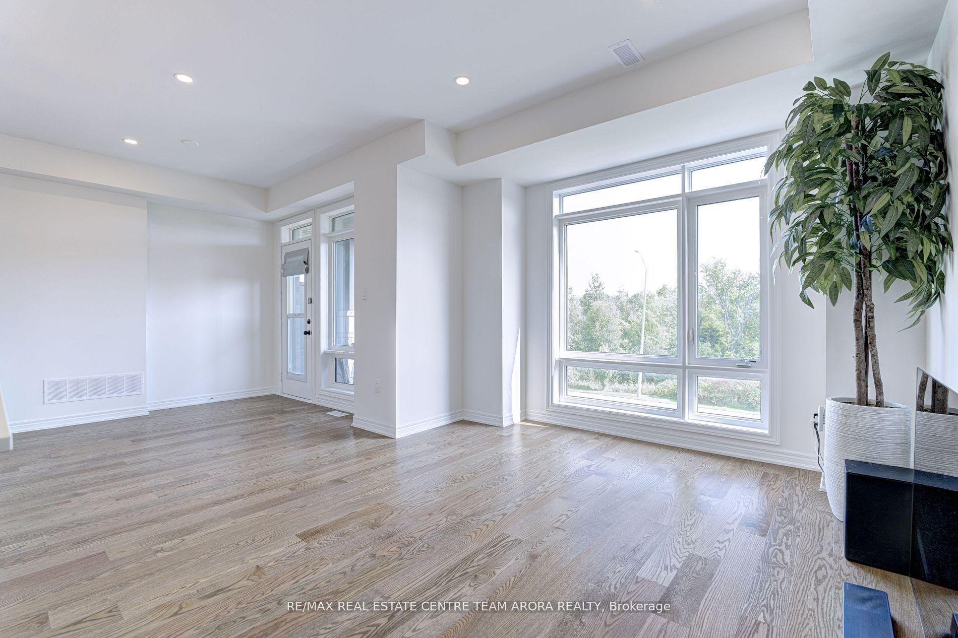 Photo 10 of 420 Salem Road S, Ajax, South East — HOMEH