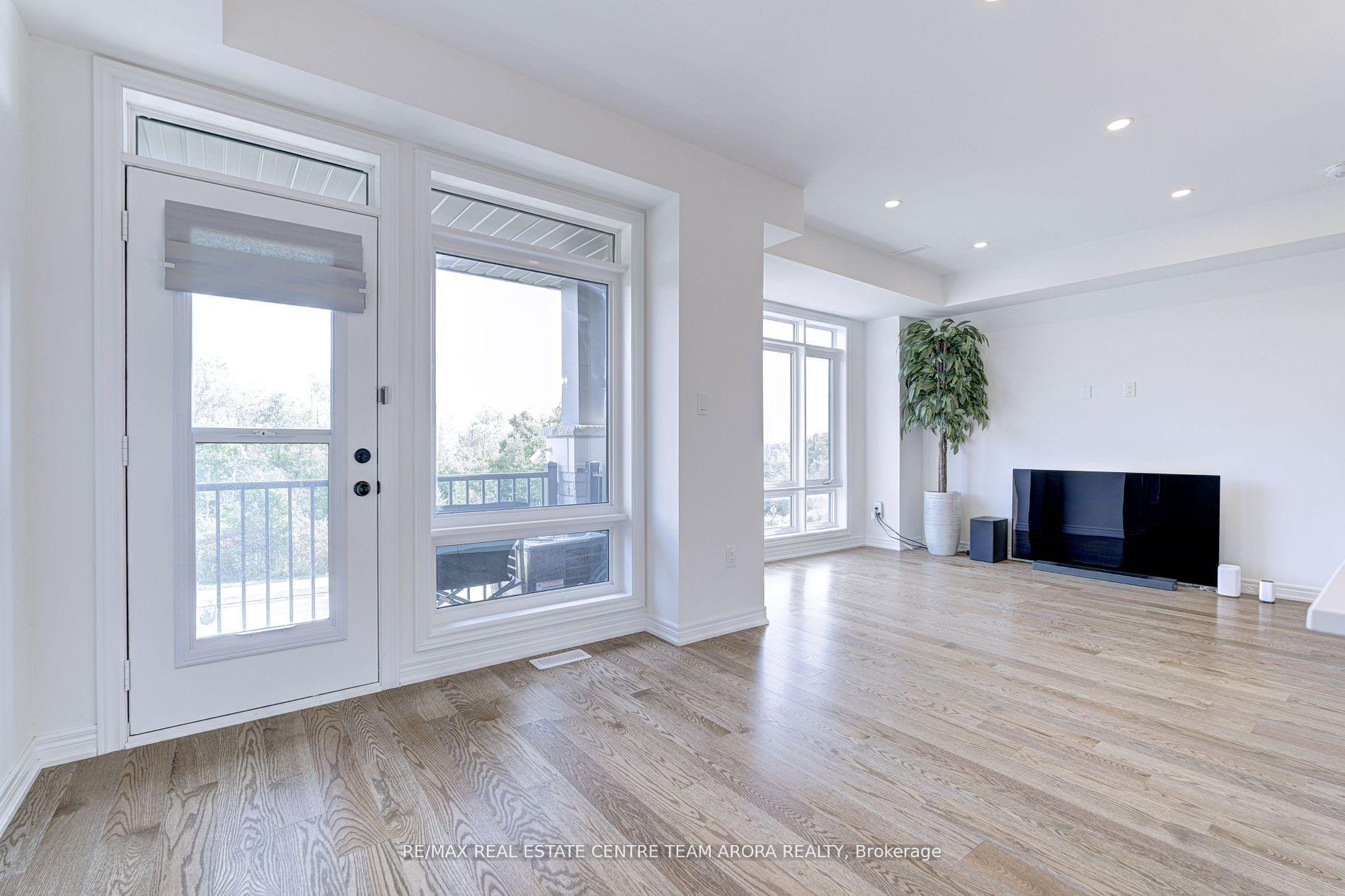 Photo 11 of 420 Salem Road S, Ajax, South East — HOMEH