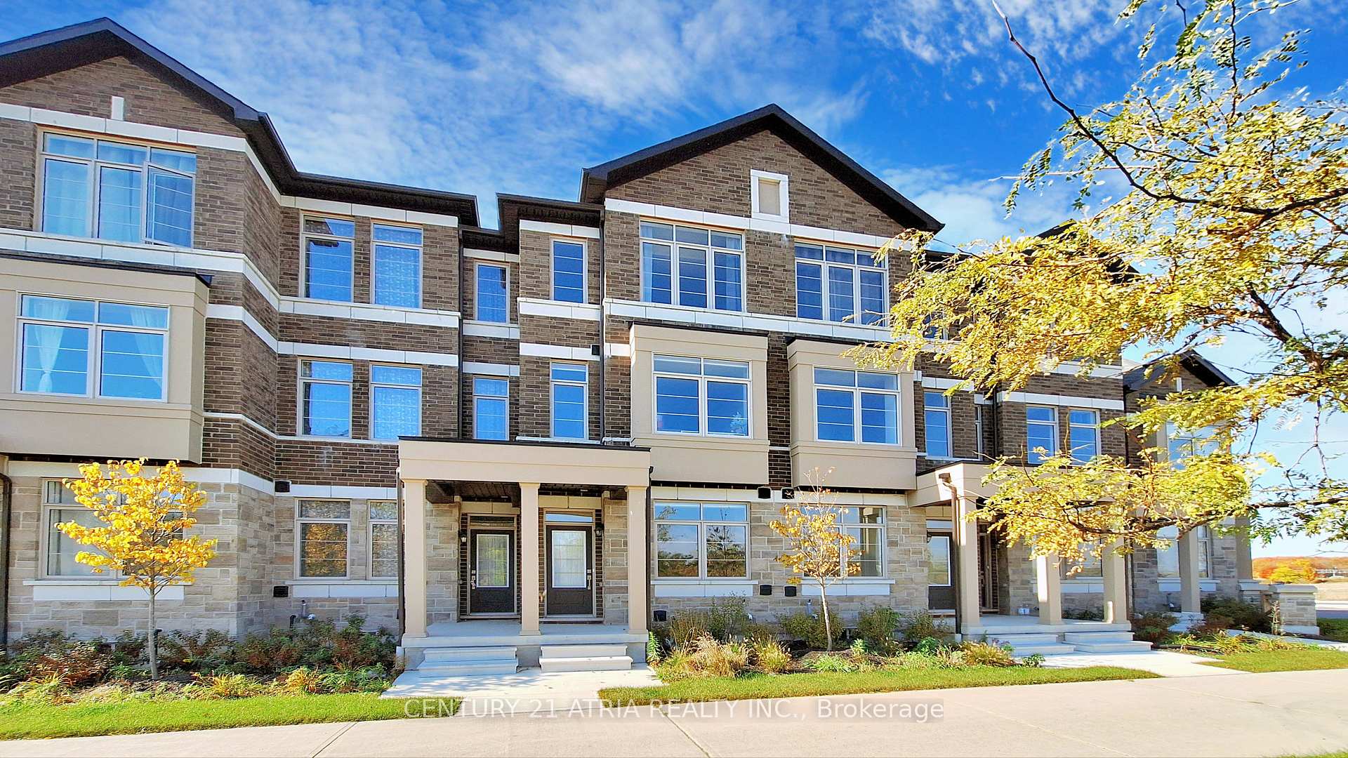 Front of 105 Carneros Way
