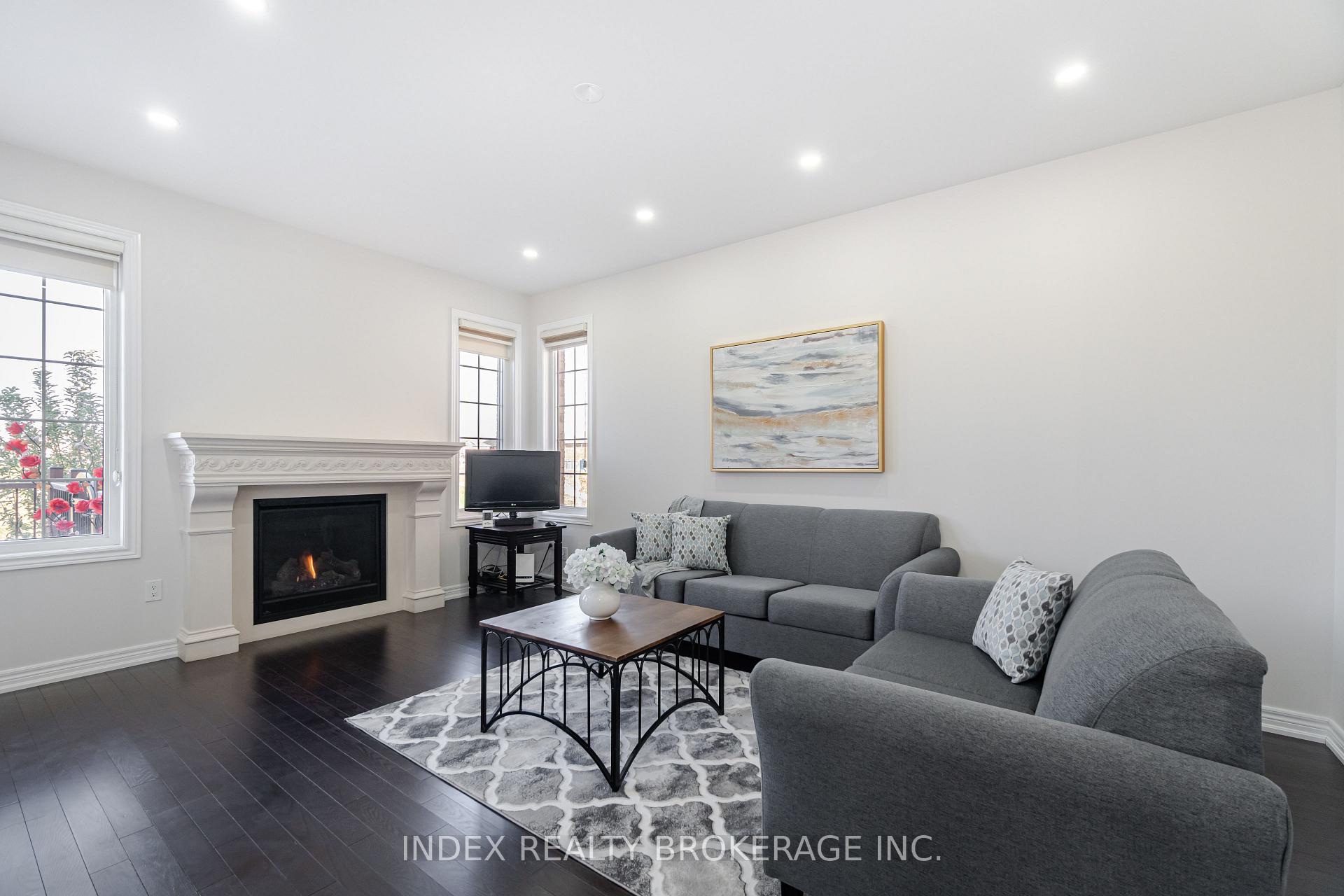 Photo 11 of 86 Hanbury Crescent, Brampton, Credit Valley — HOMEH