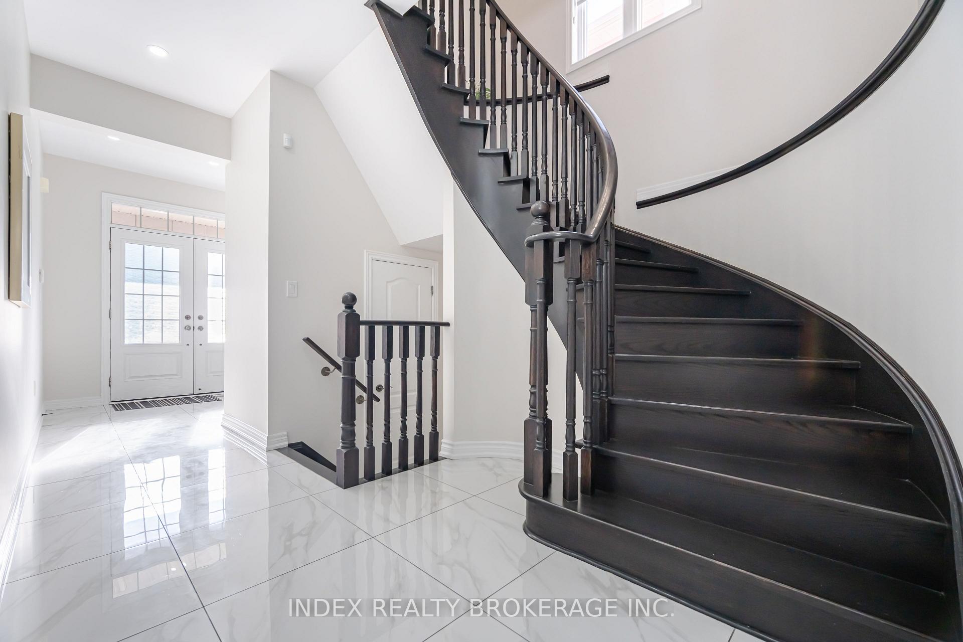 Photo 13 of 86 Hanbury Crescent, Brampton, Credit Valley — HOMEH