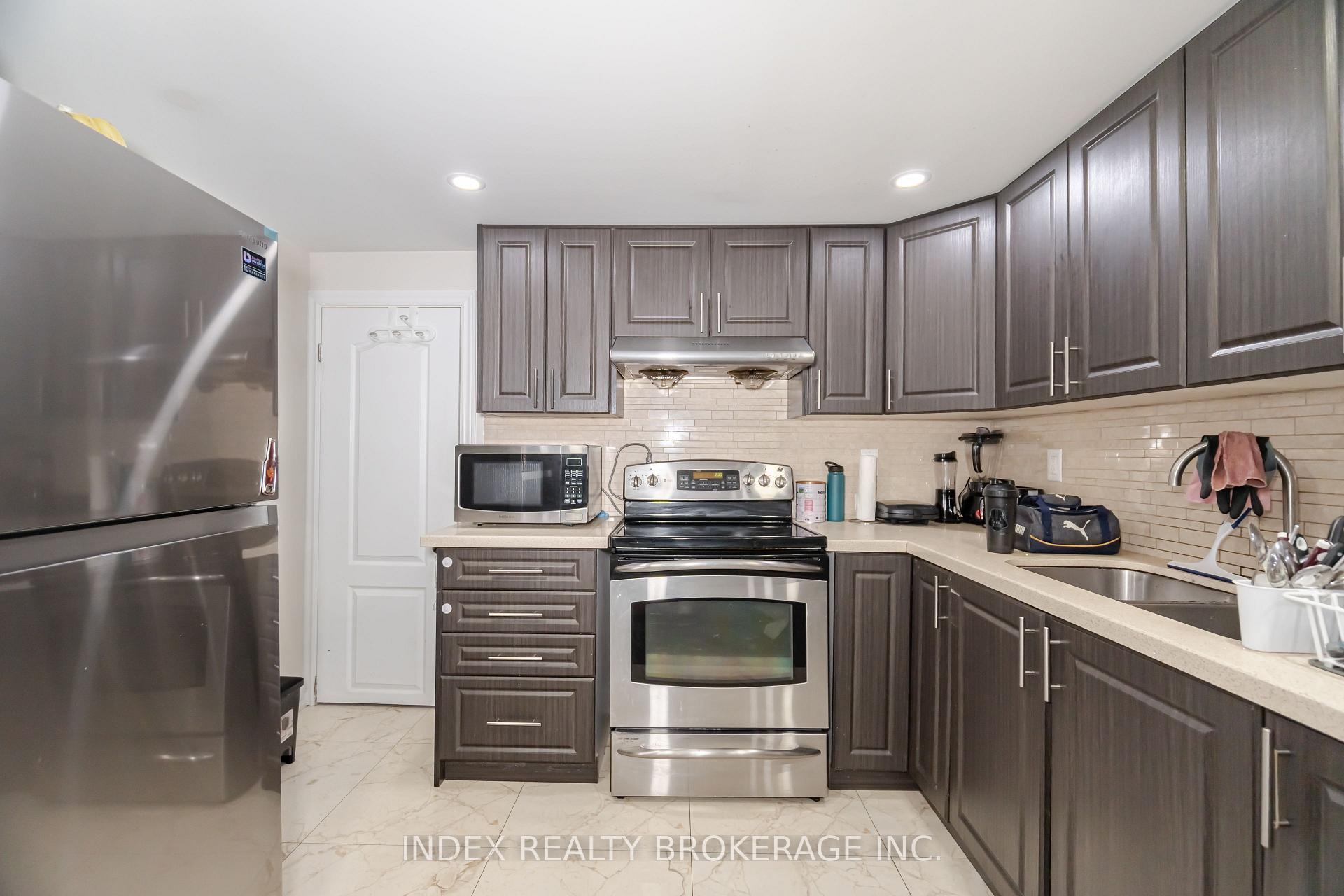 Photo 30 of 86 Hanbury Crescent, Brampton, Credit Valley — HOMEH