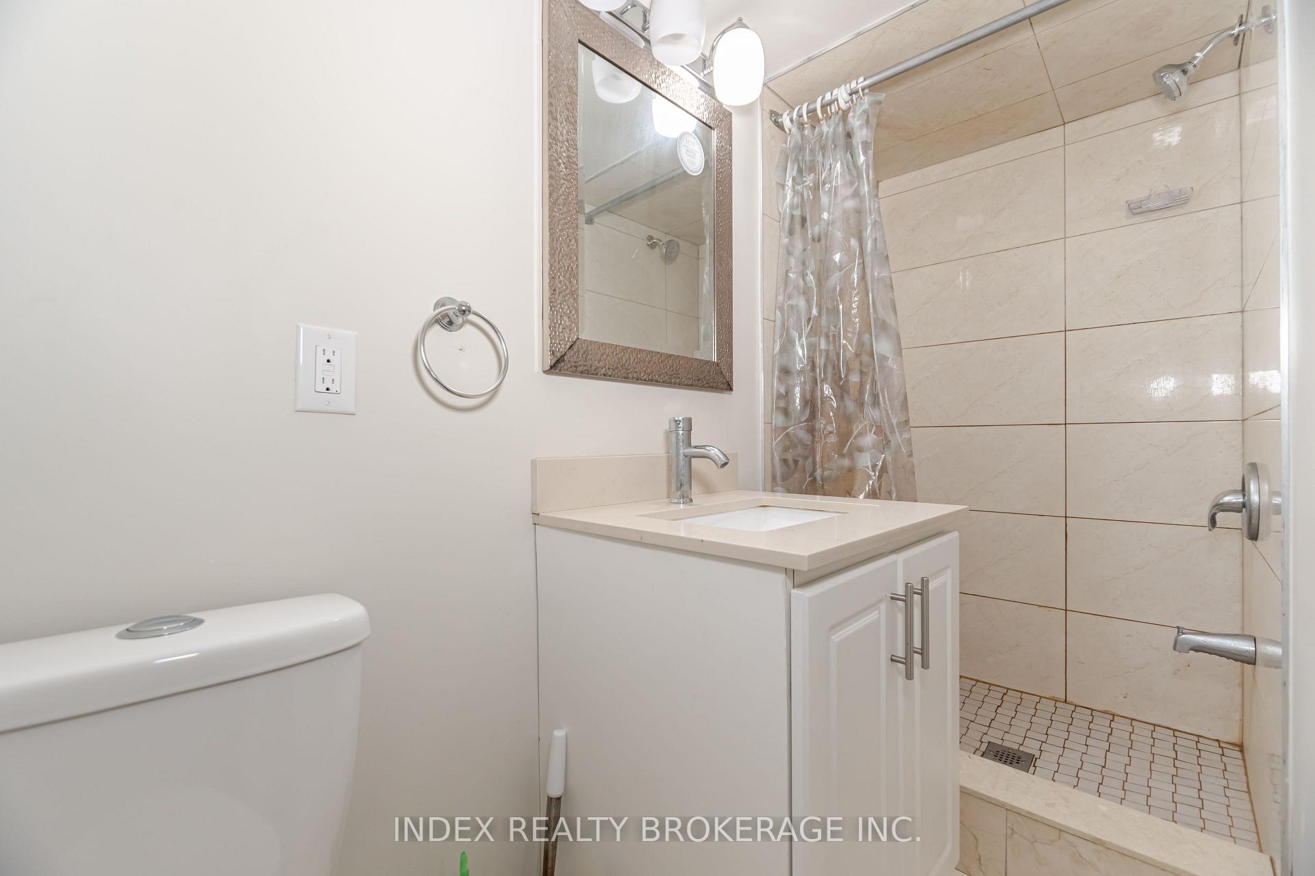Photo 36 of 86 Hanbury Crescent, Brampton, Credit Valley — HOMEH