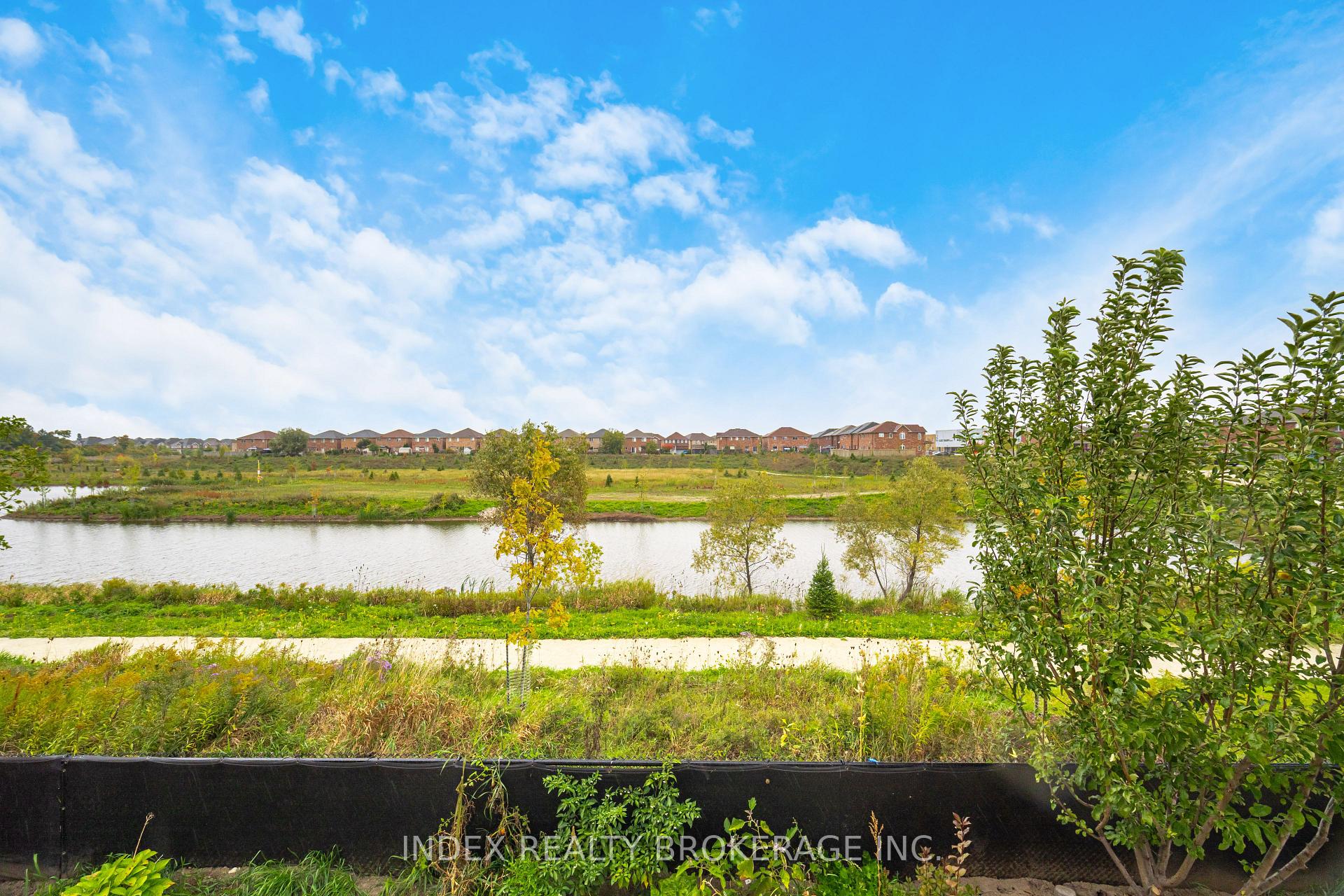 Photo 37 of 86 Hanbury Crescent, Brampton, Credit Valley — HOMEH