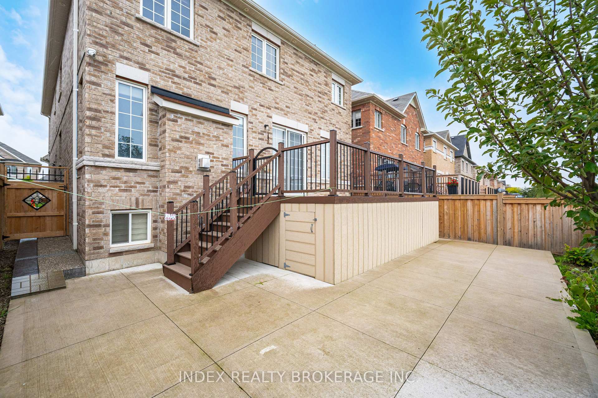 Photo 35 of 86 Hanbury Crescent, Brampton, Credit Valley — HOMEH