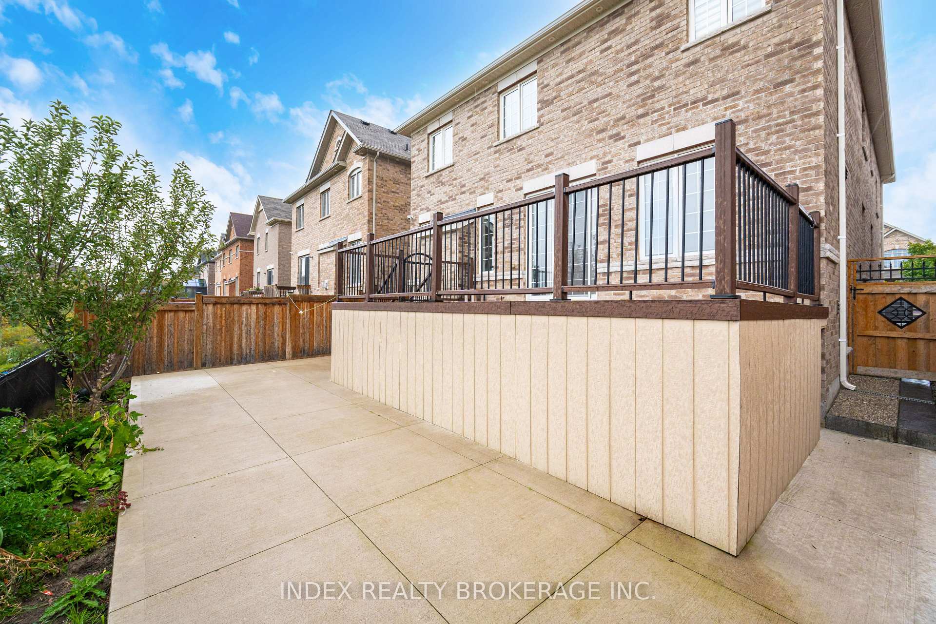 Photo 33 of 86 Hanbury Crescent, Brampton, Credit Valley — HOMEH