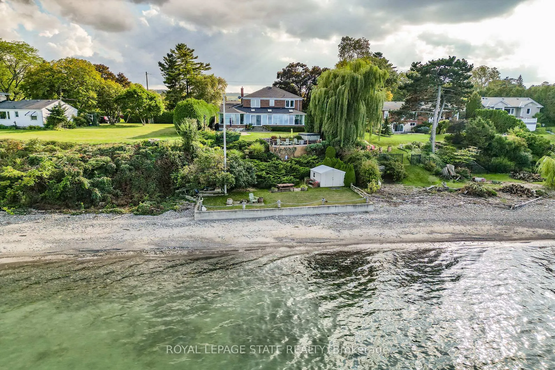 Photo 1 of 10 Tupper Boulevard, Grimsby, Grimsby Beach — HOMEH