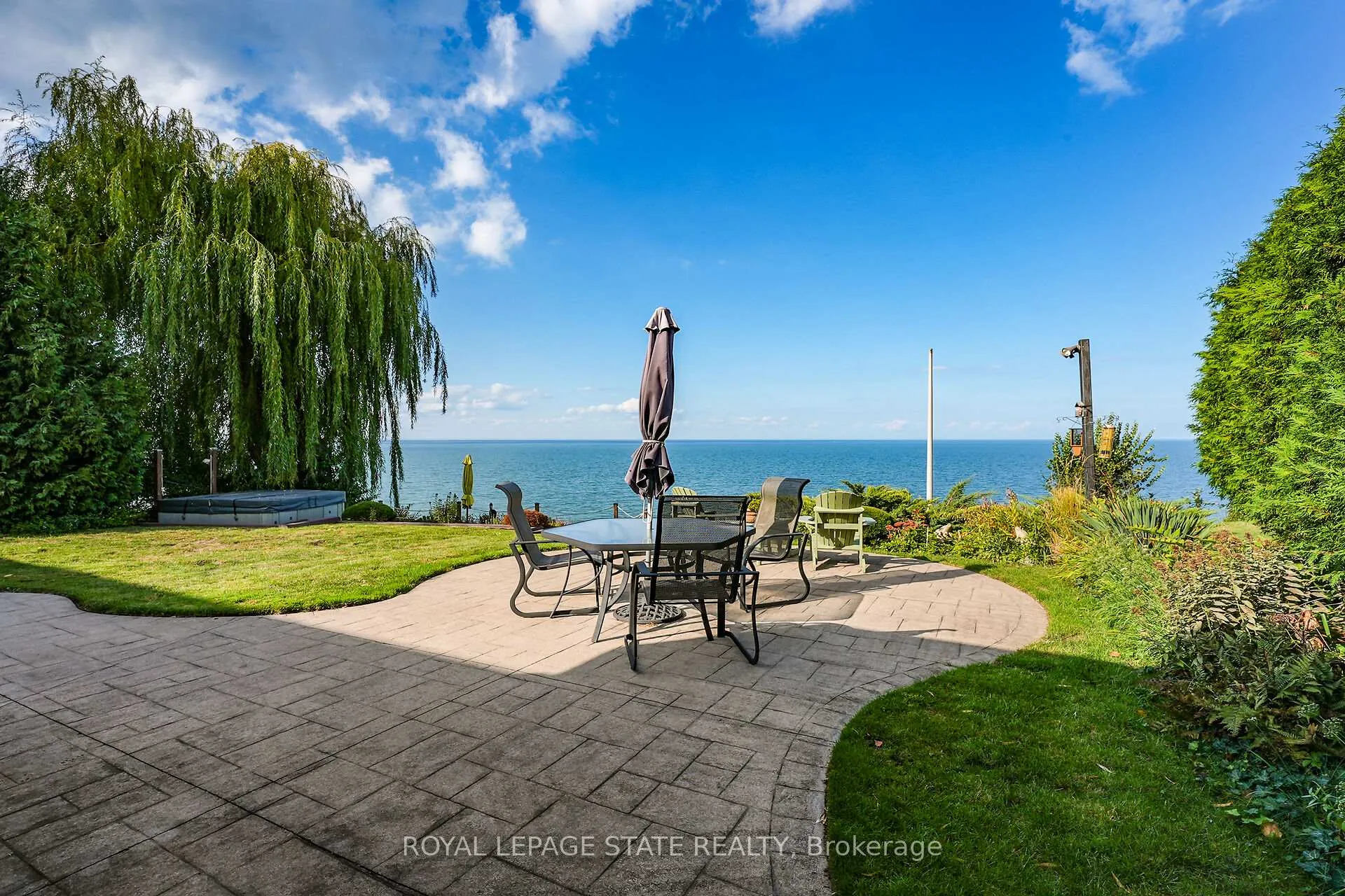 Photo 5 of 10 Tupper Boulevard, Grimsby, Grimsby Beach — HOMEH