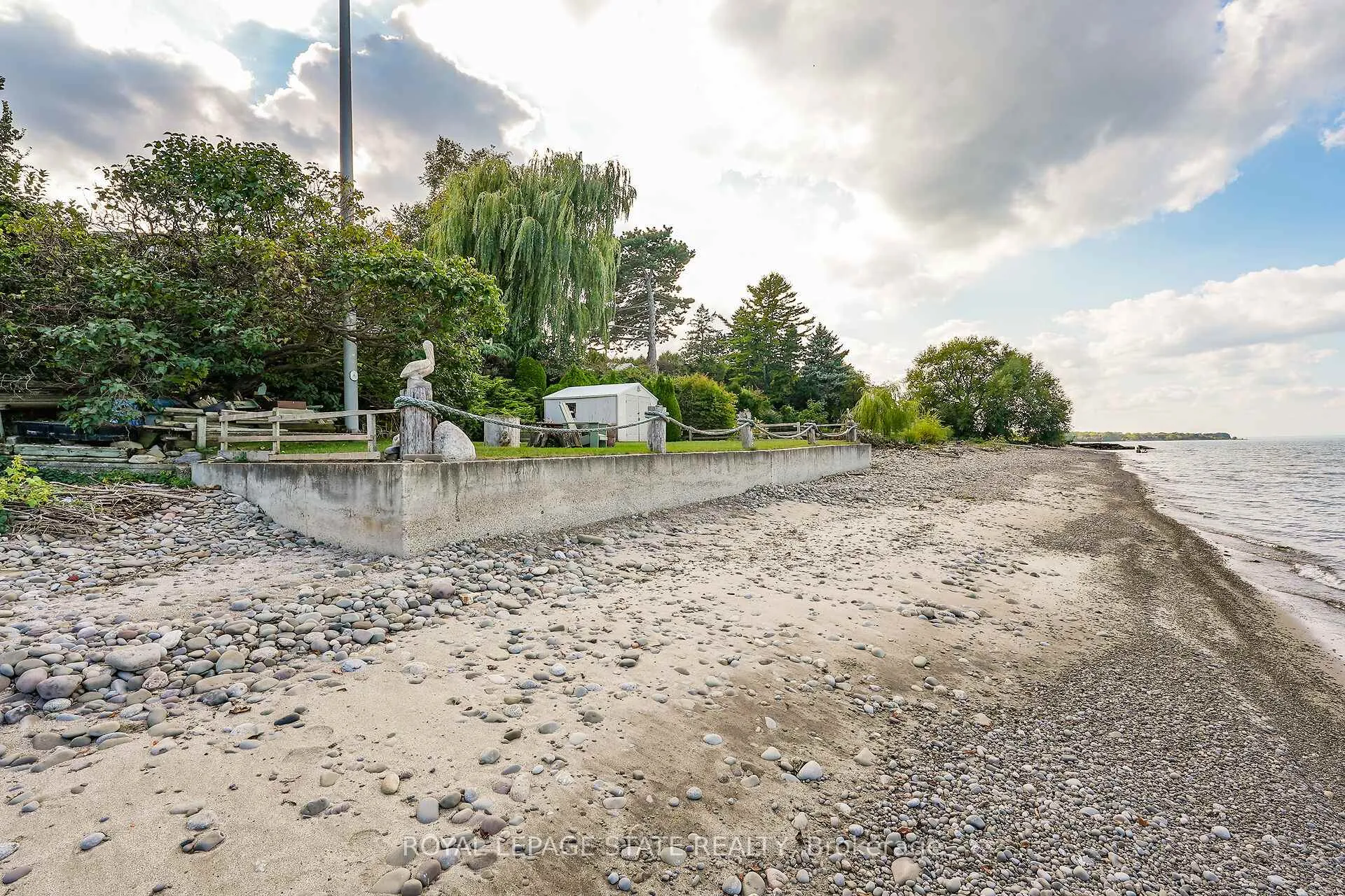 Photo 11 of 10 Tupper Boulevard, Grimsby, Grimsby Beach — HOMEH