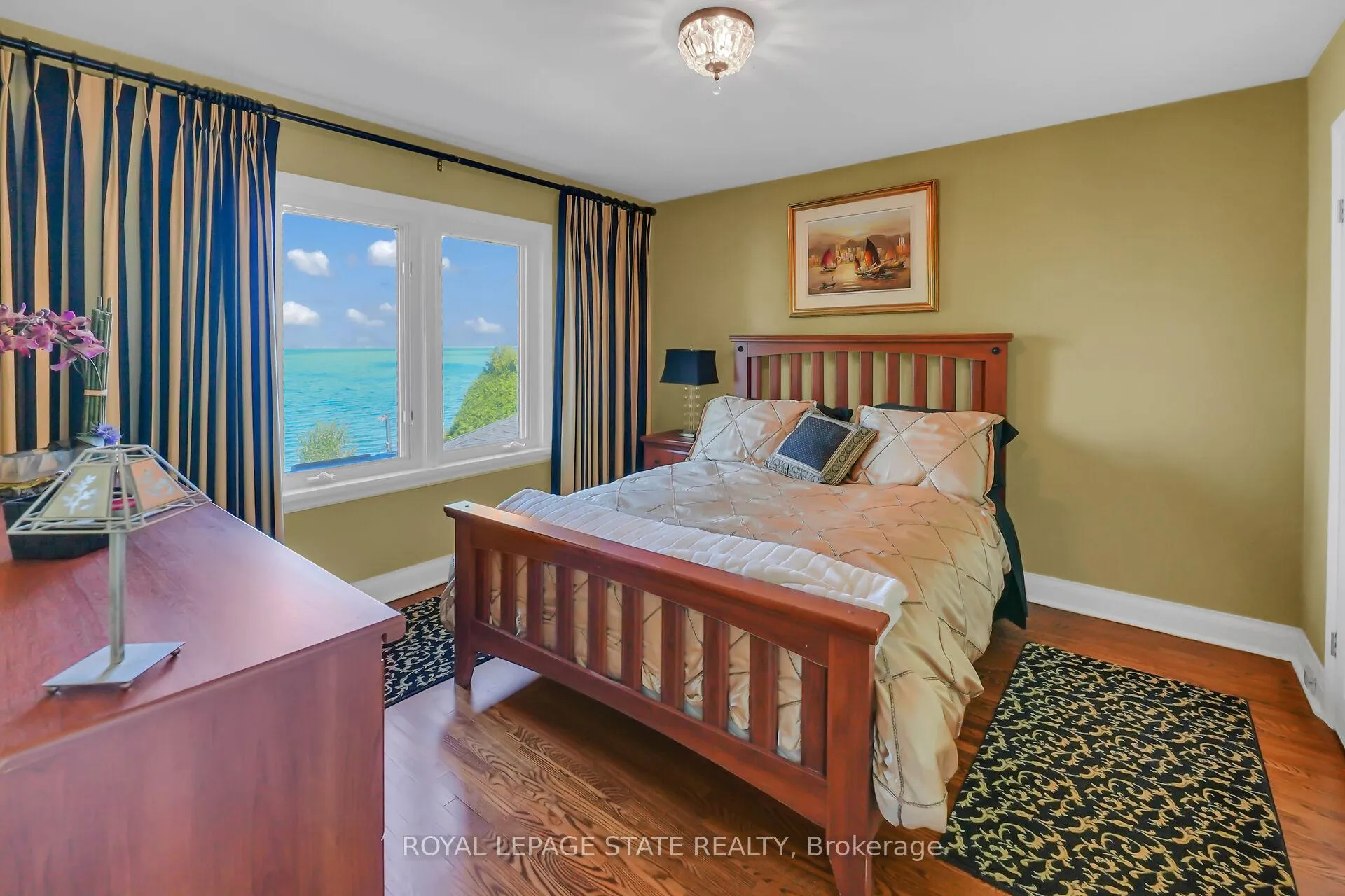 Photo 41 of 10 Tupper Boulevard, Grimsby, Grimsby Beach — HOMEH