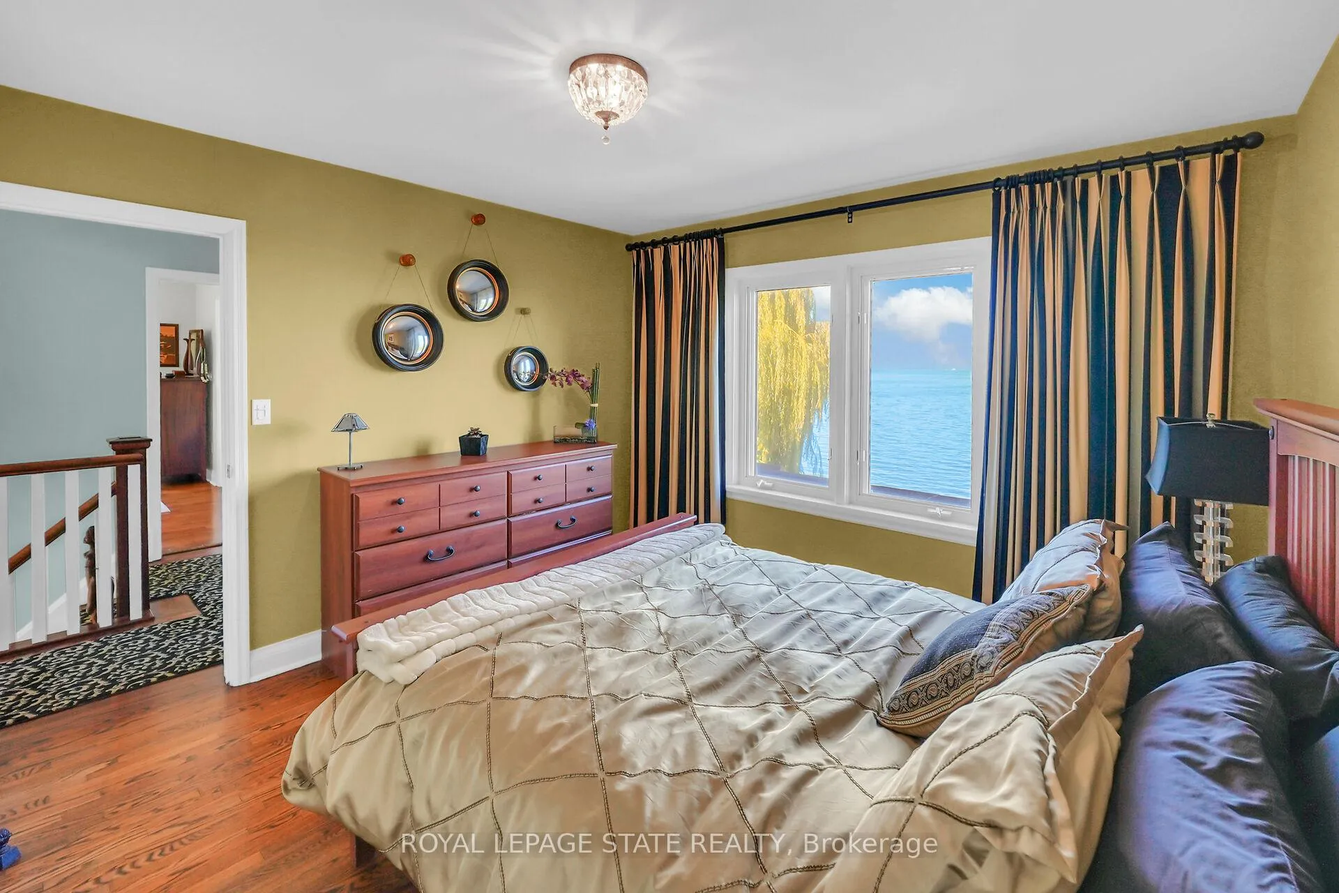 Photo 42 of 10 Tupper Boulevard, Grimsby, Grimsby Beach — HOMEH