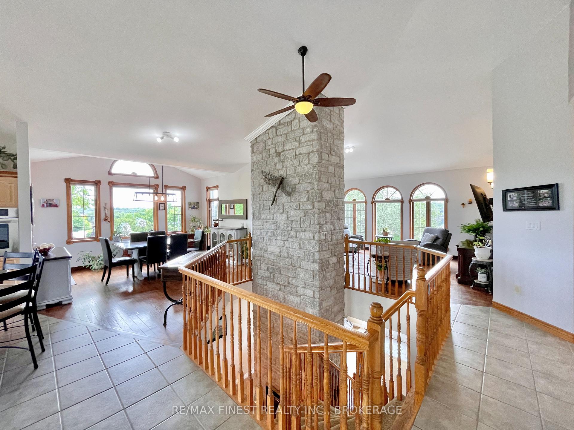 Photo 11 of 4617 Bedford Road, Frontenac, Frontenac South — HOMEH