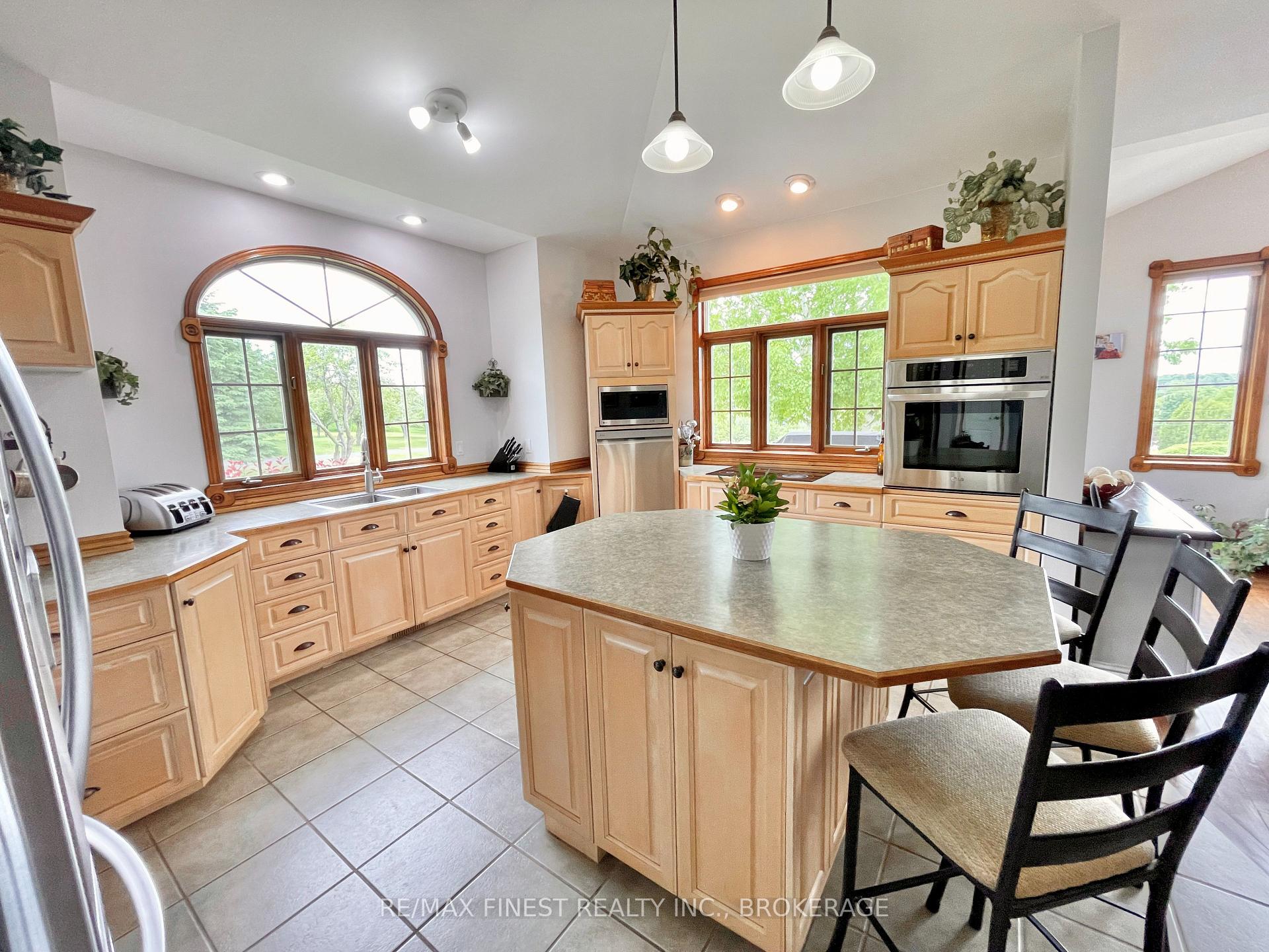 Photo 13 of 4617 Bedford Road, Frontenac, Frontenac South — HOMEH