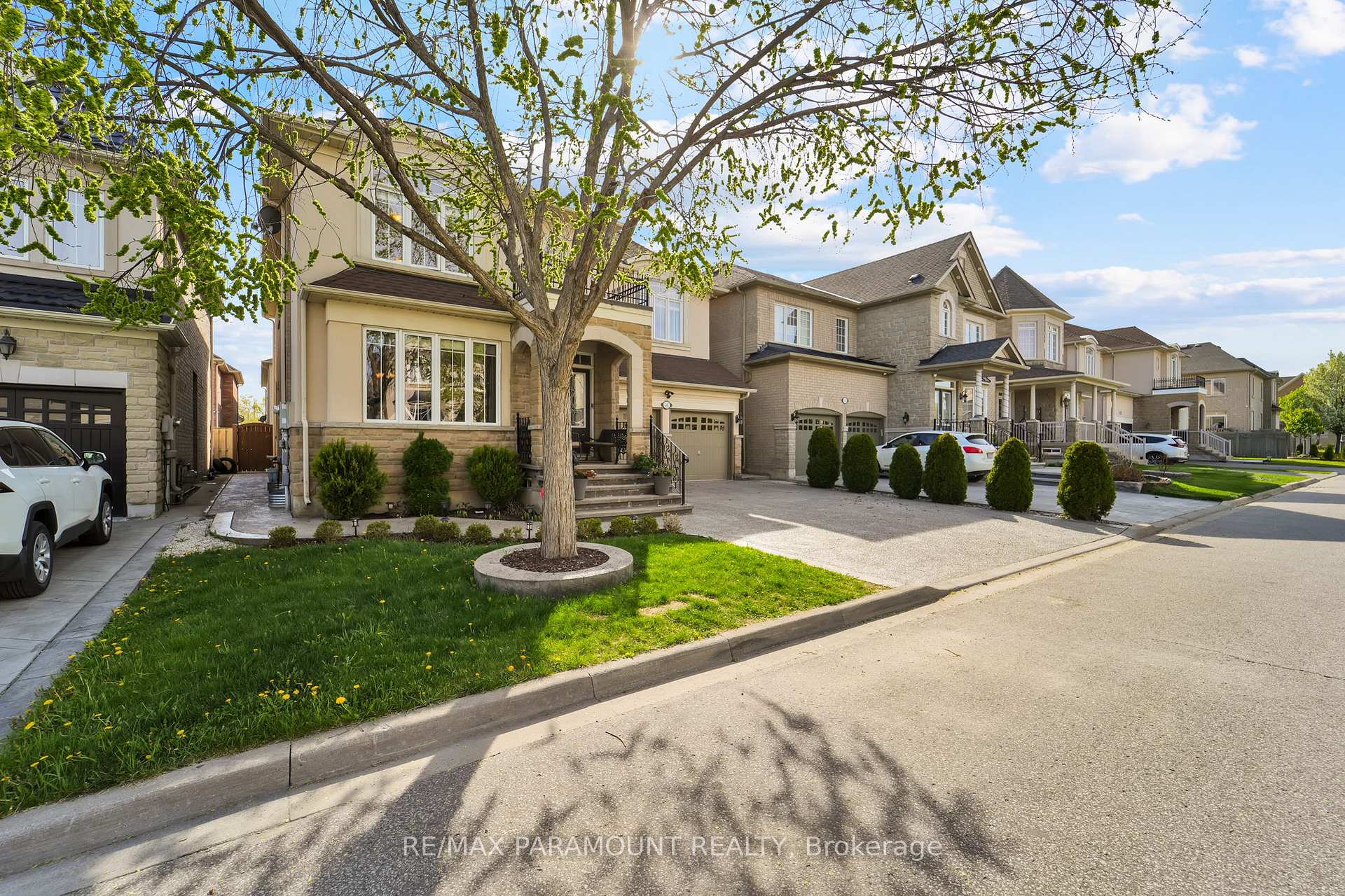 Photo 14 of 8 Eaglelanding Drive, Brampton, Bram East — HOMEH