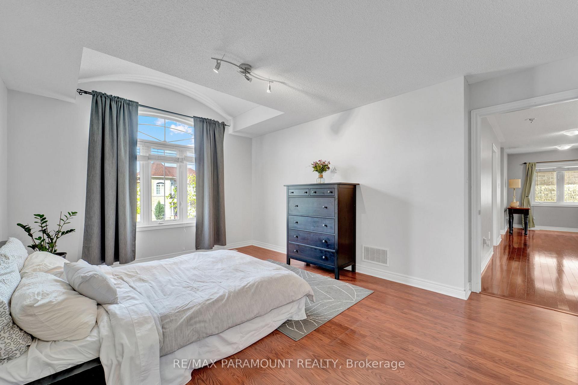 Photo 18 of 8 Eaglelanding Drive, Brampton, Bram East — HOMEH