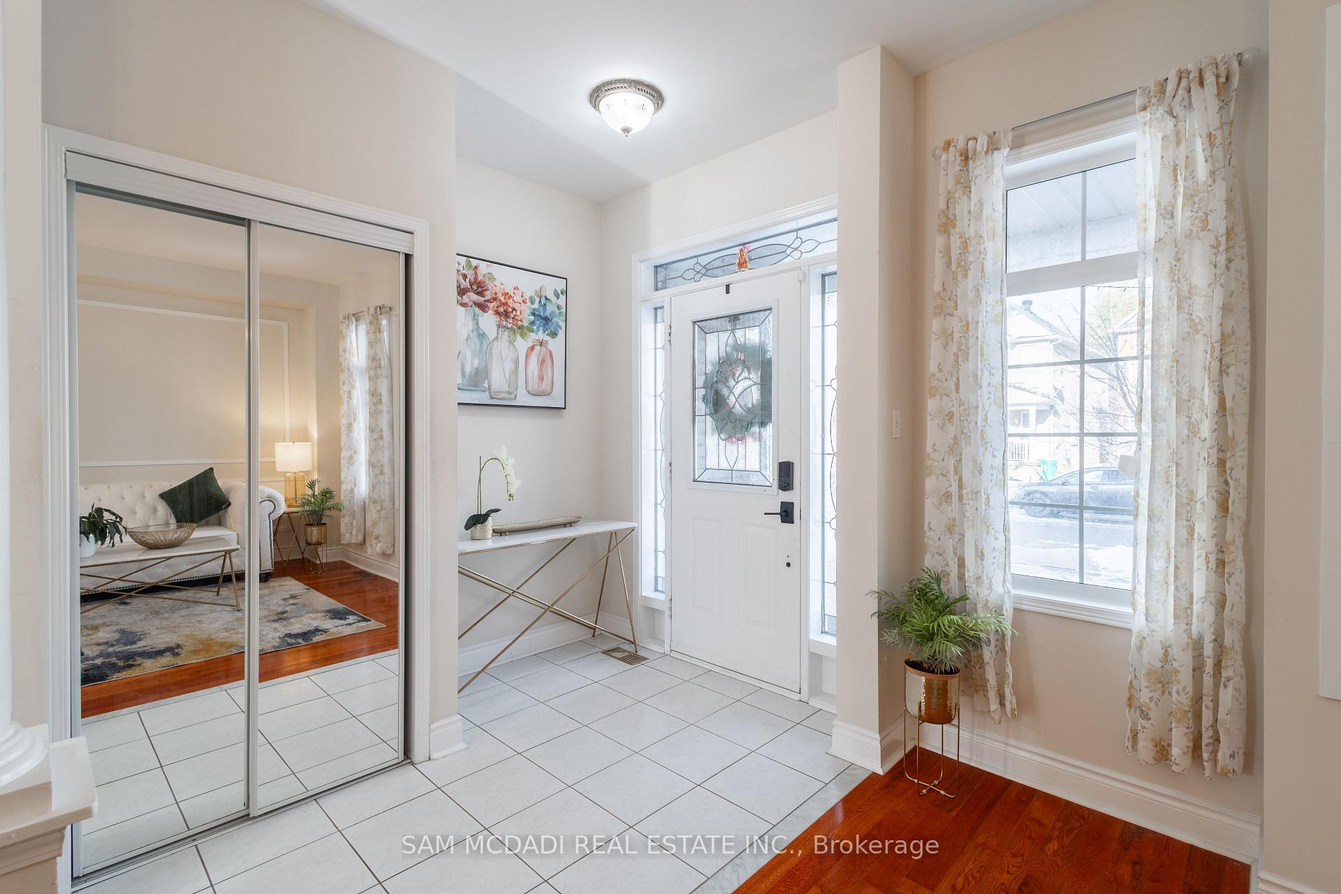 Photo 8 of 5562 Katy Gate, Mississauga, Churchill Meadows — HOMEH