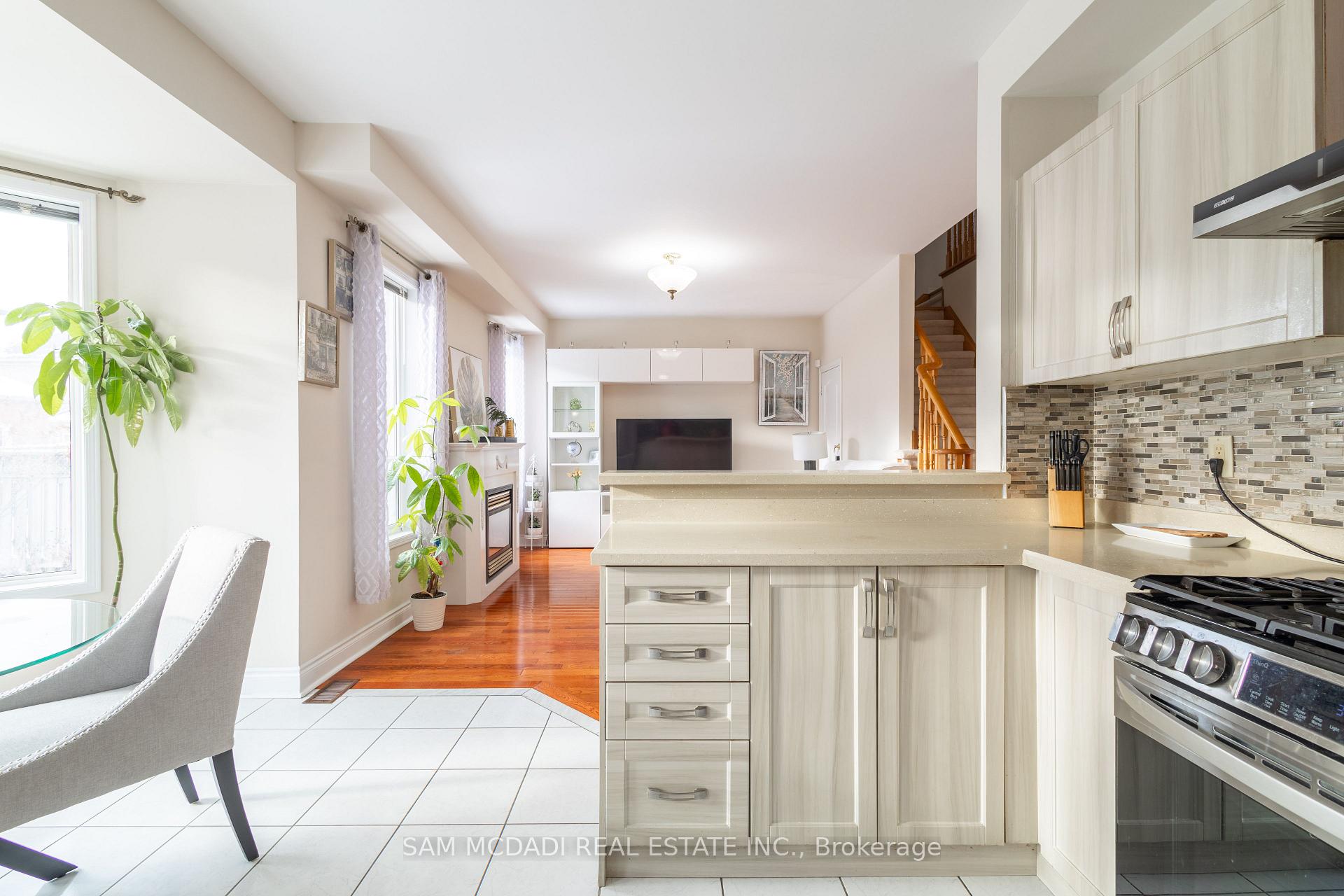 Photo 9 of 5562 Katy Gate, Mississauga, Churchill Meadows — HOMEH