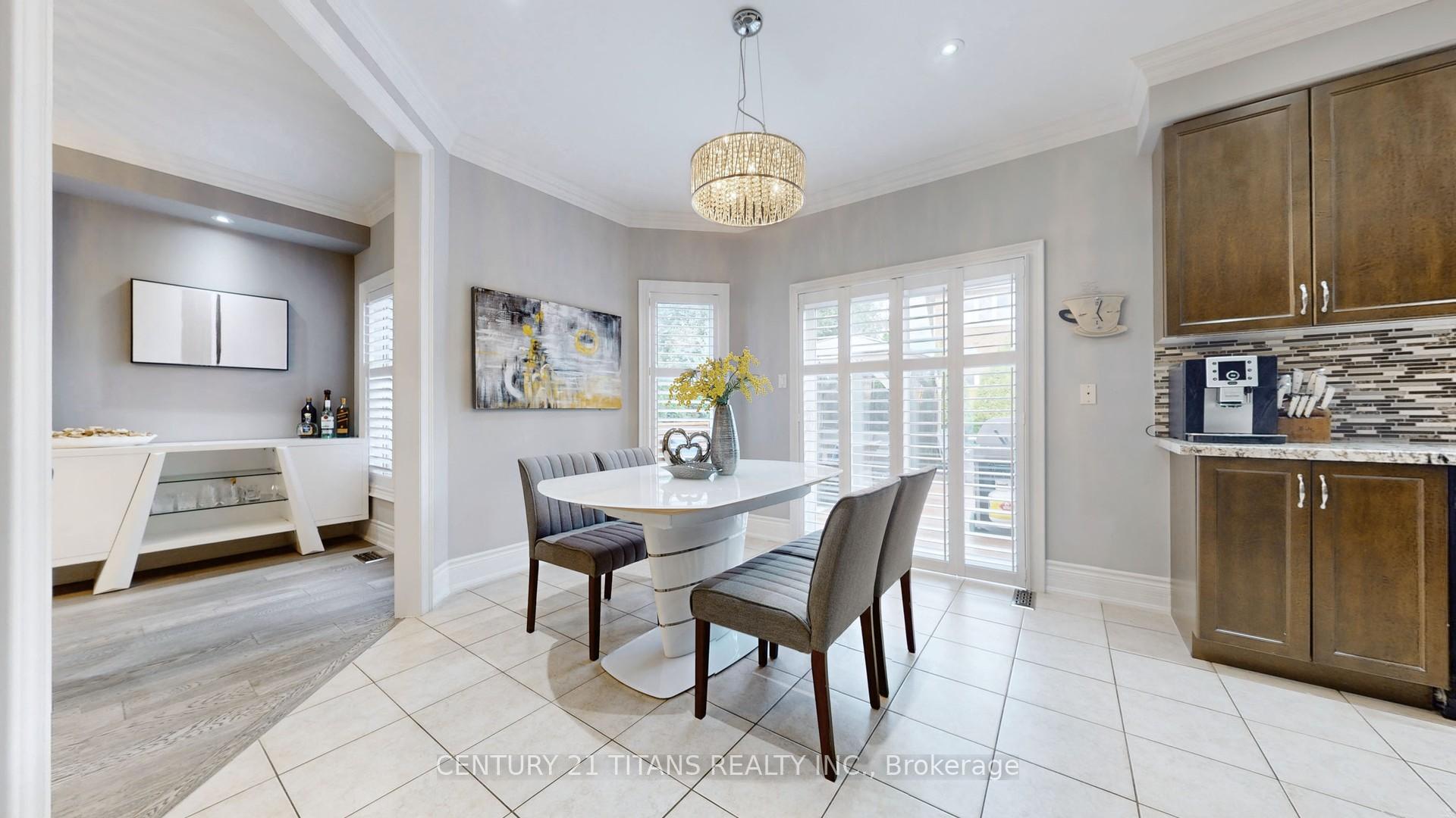 Photo 11 of 23 Santa Amato Crescent, Vaughan, Patterson — HOMEH