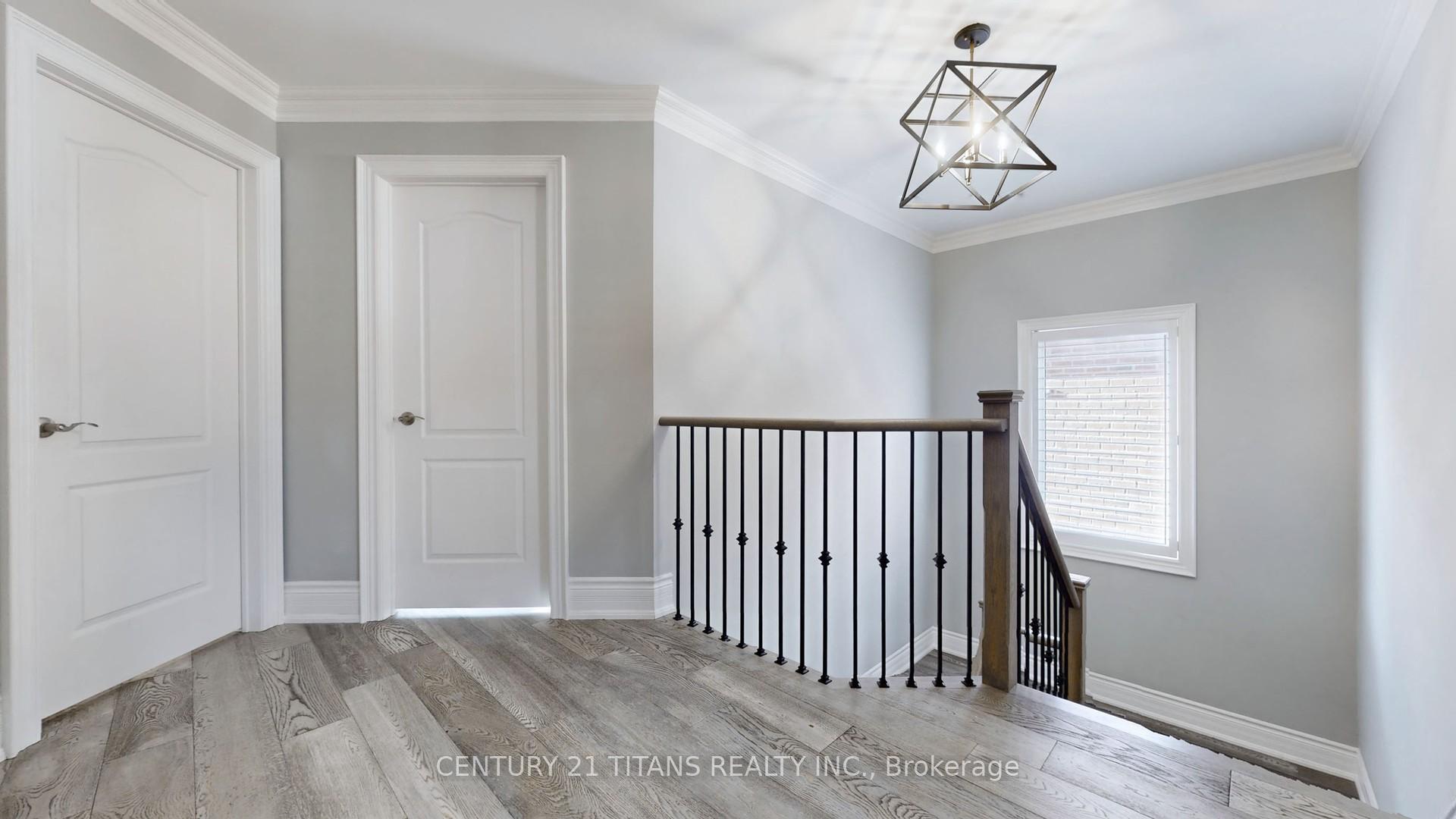 Photo 18 of 23 Santa Amato Crescent, Vaughan, Patterson — HOMEH