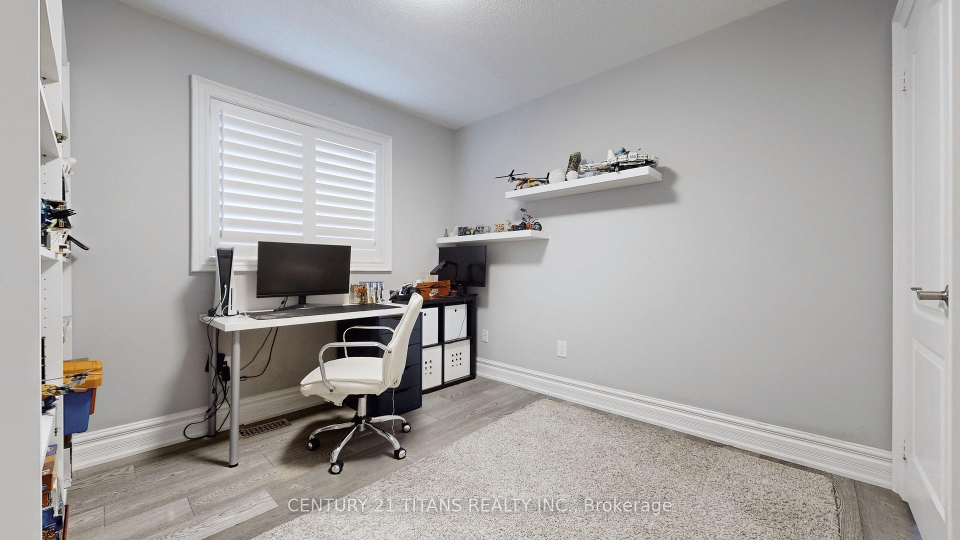 Photo 25 of 23 Santa Amato Crescent, Vaughan, Patterson — HOMEH