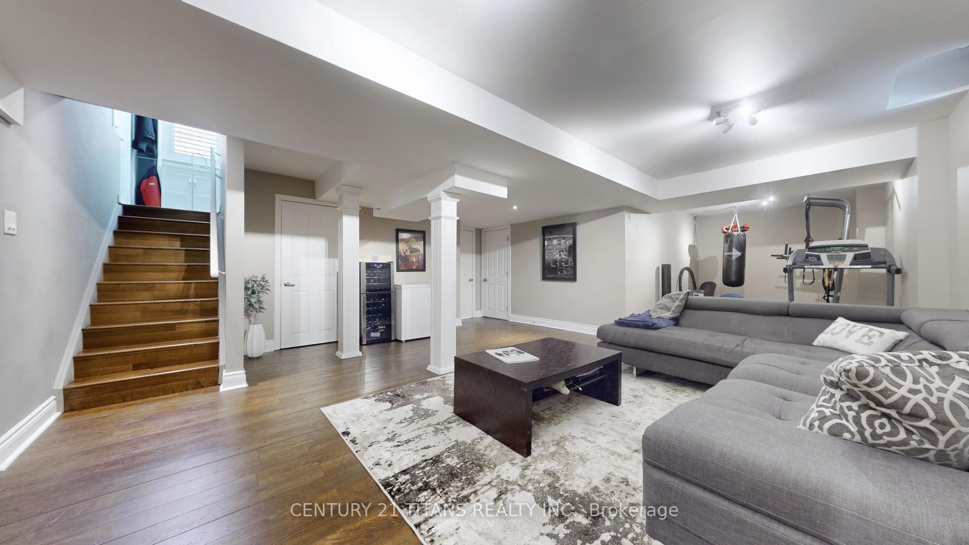Photo 24 of 23 Santa Amato Crescent, Vaughan, Patterson — HOMEH