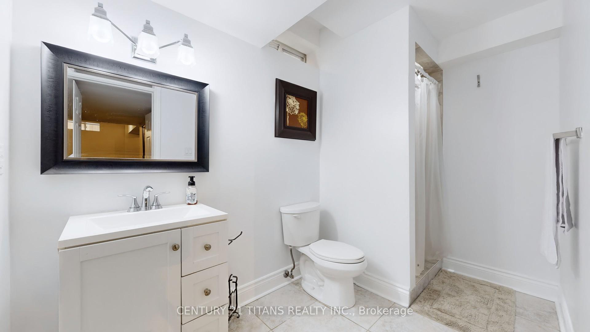 Photo 36 of 23 Santa Amato Crescent, Vaughan, Patterson — HOMEH