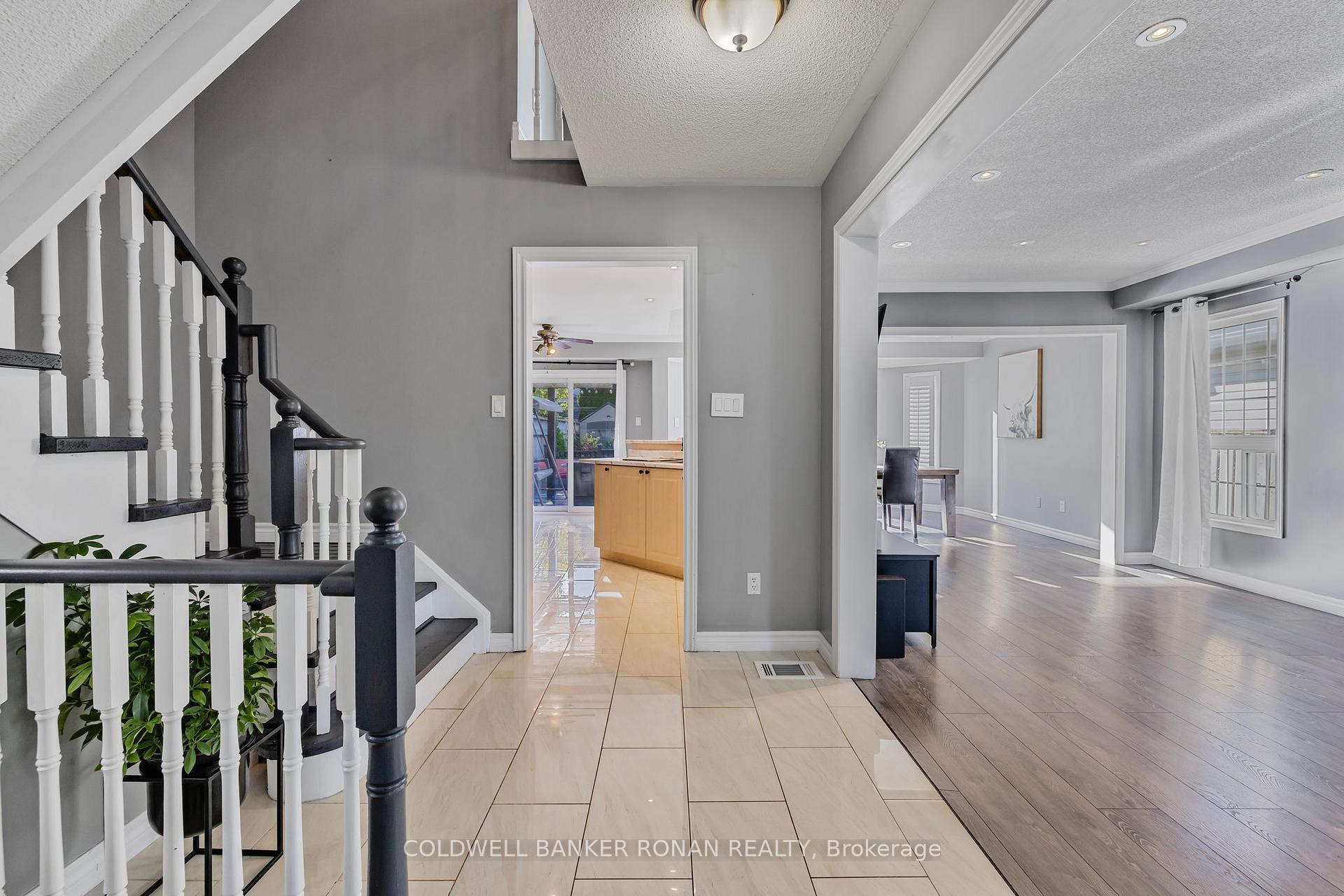 Photo 17 of 50 McCurdy Drive, New Tecumseth, Tottenham — HOMEH