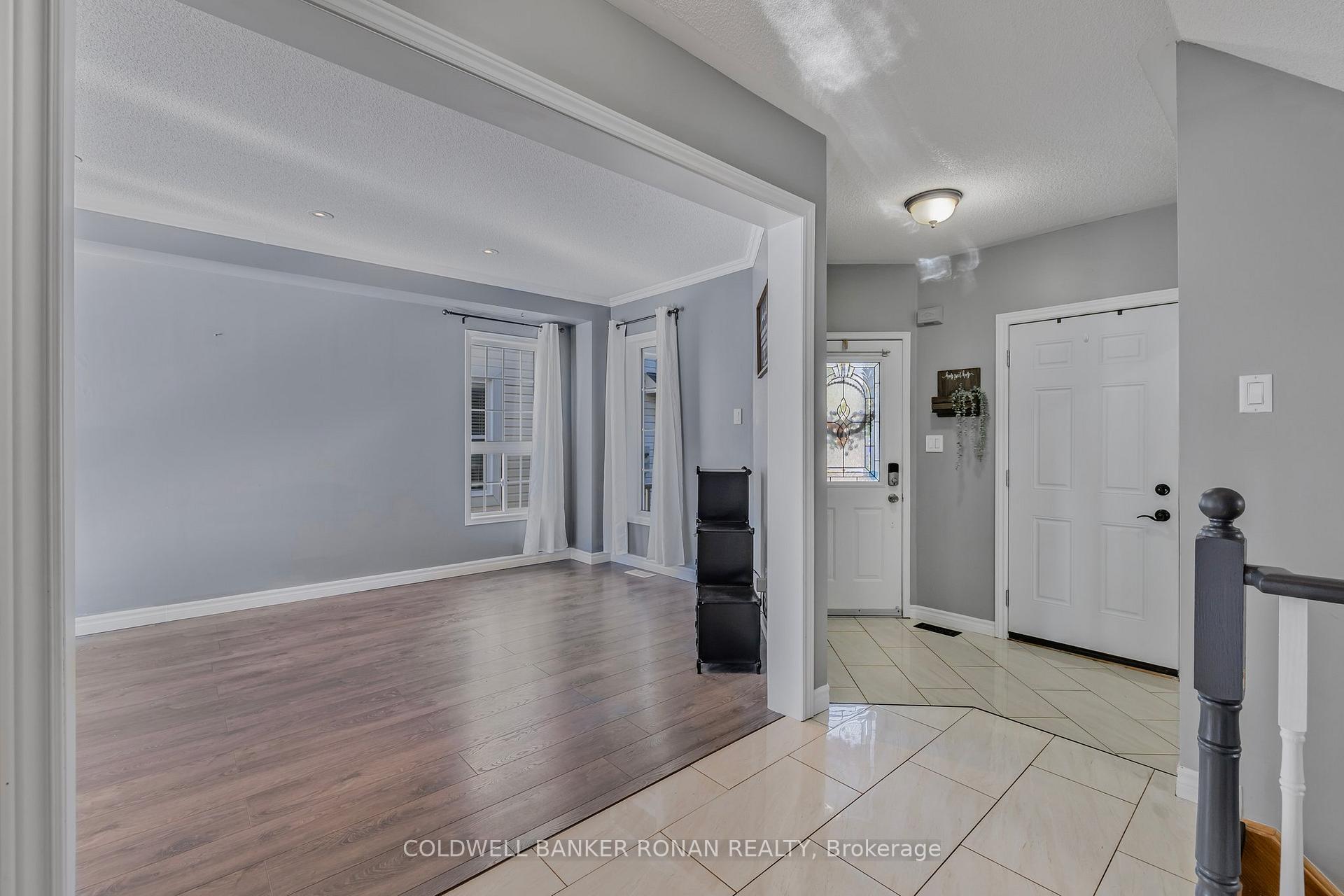 Photo 4 of 50 McCurdy Drive, New Tecumseth, Tottenham — HOMEH