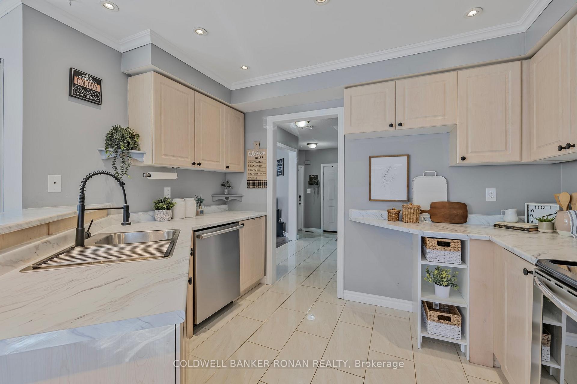 Photo 16 of 50 McCurdy Drive, New Tecumseth, Tottenham — HOMEH