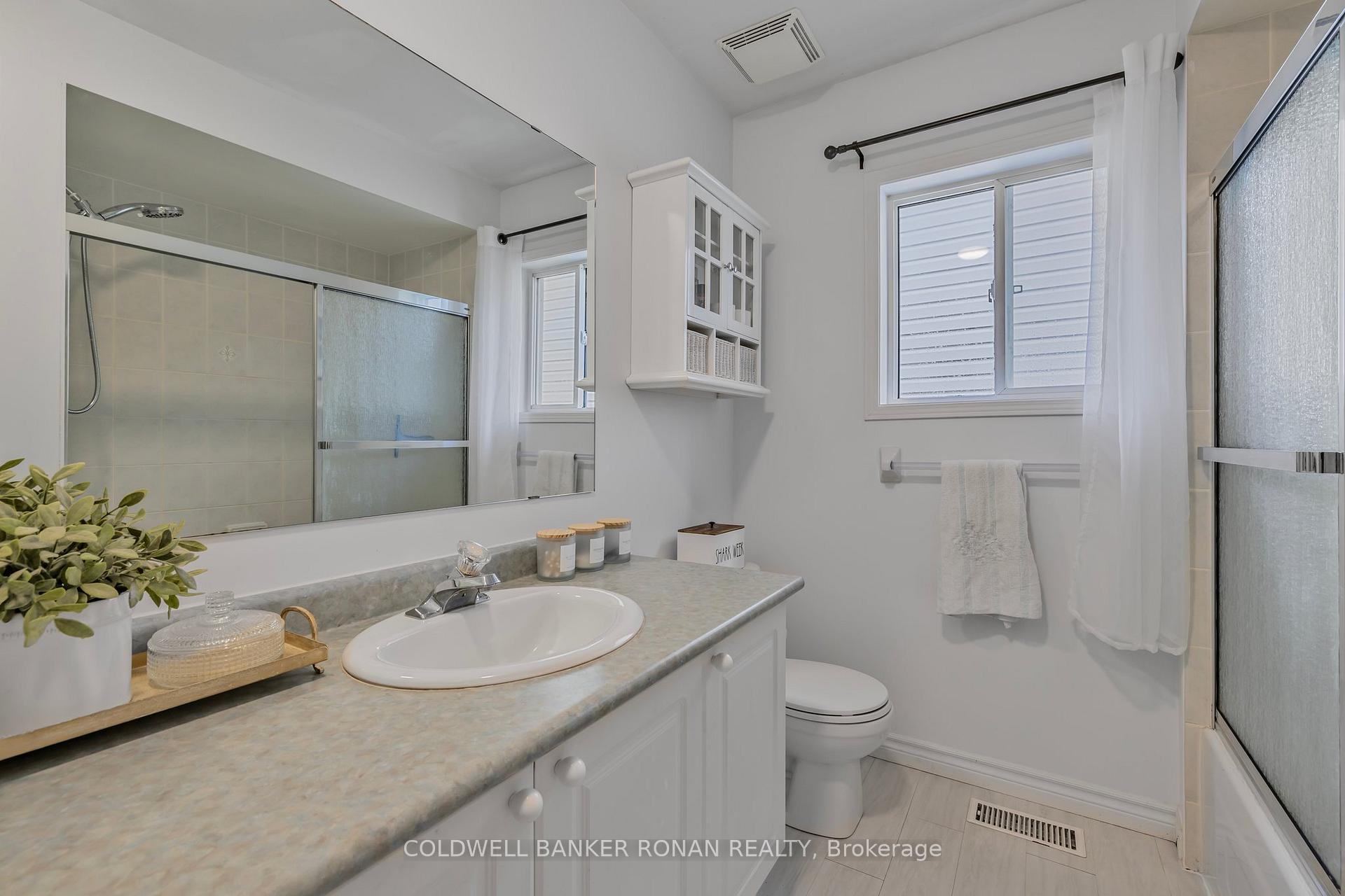 Photo 18 of 50 McCurdy Drive, New Tecumseth, Tottenham — HOMEH
