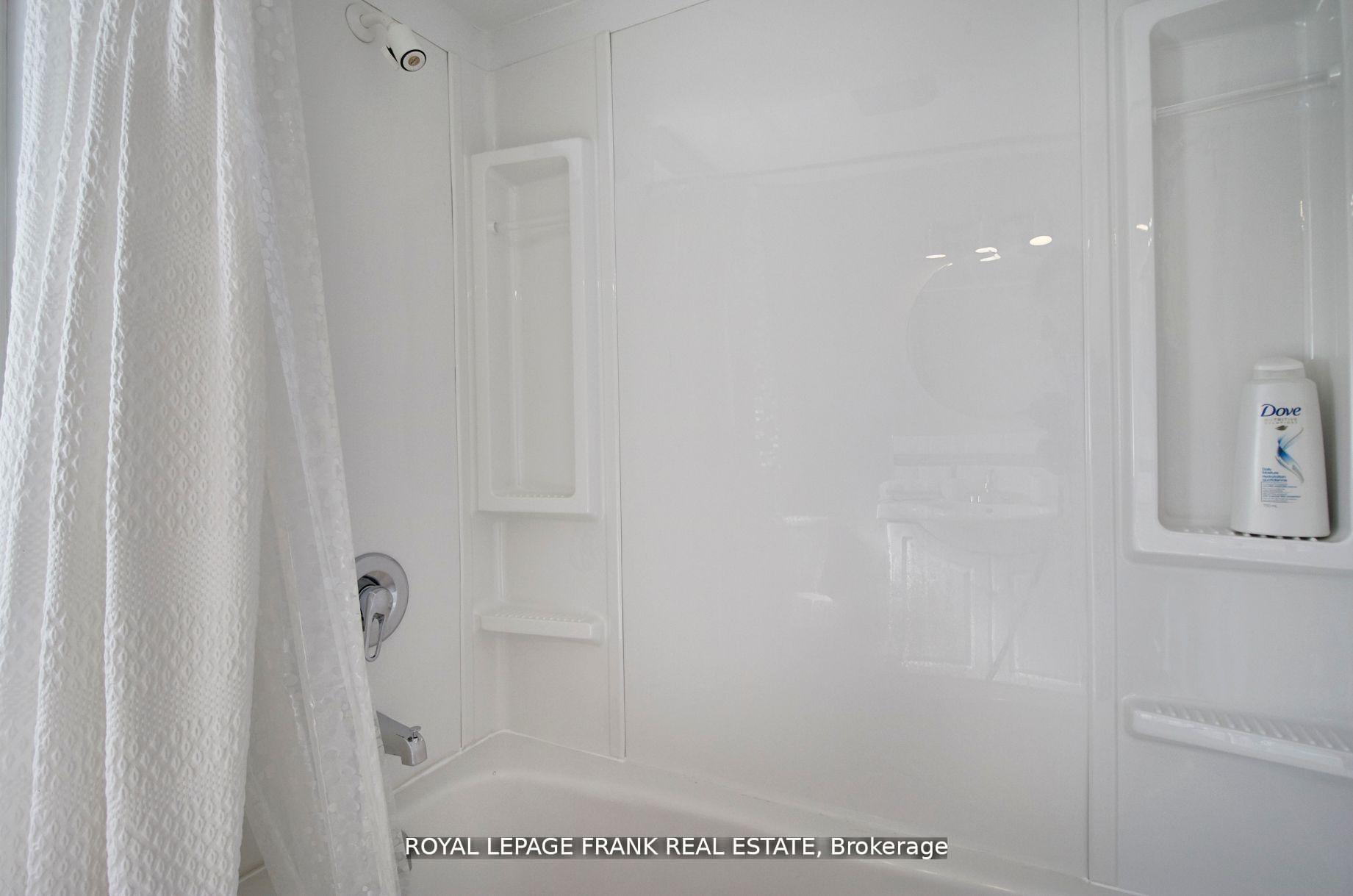 Photo 16 of 95 Agnes Street, Oshawa, O'Neill — HOMEH