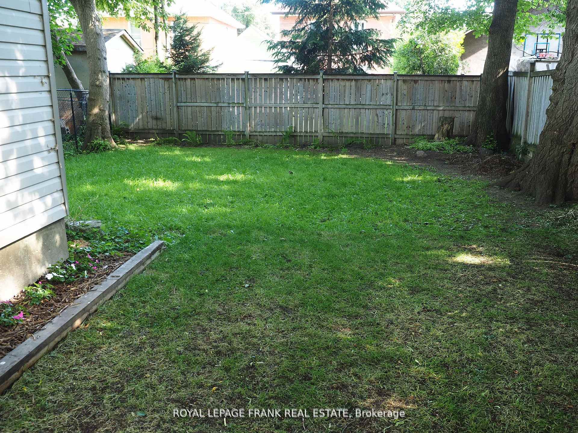 Photo 39 of 95 Agnes Street, Oshawa, O'Neill — HOMEH